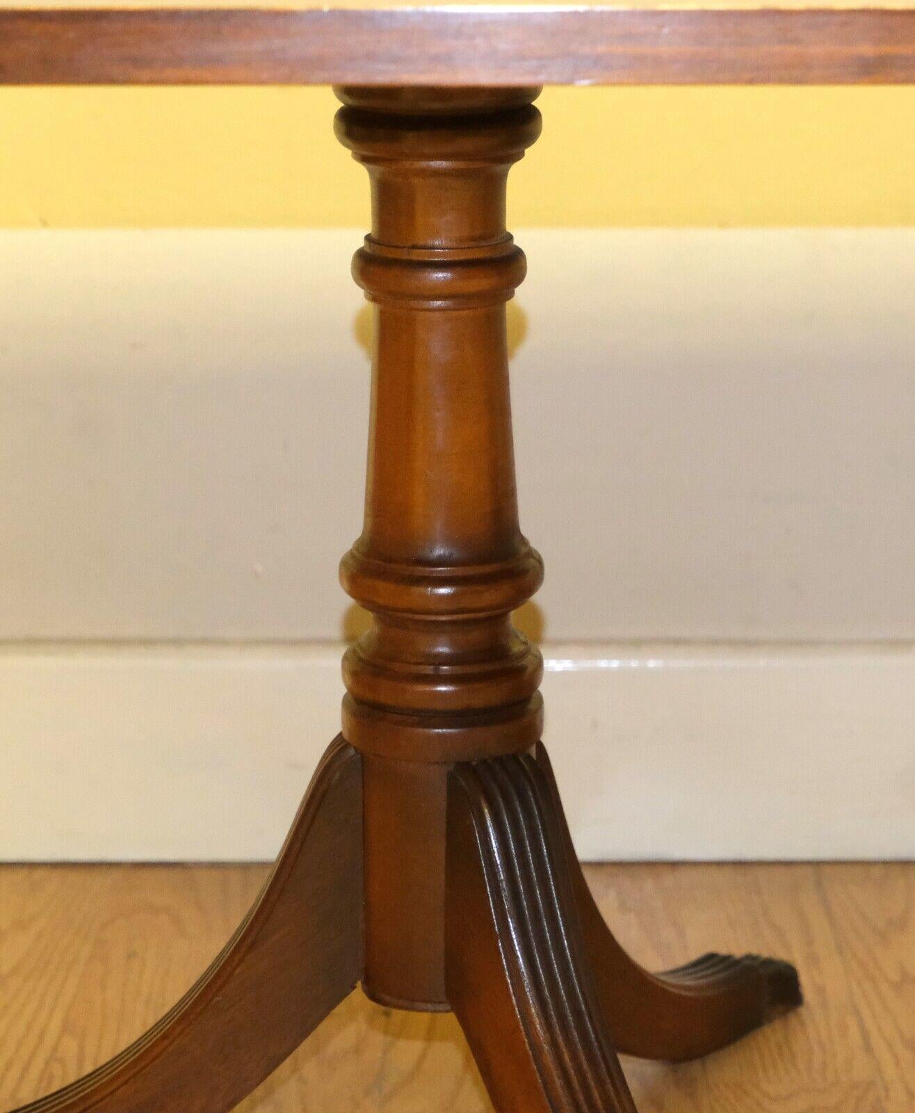 ANTIQUE BROWN BEVAN FUNNELL HARDWOOD GREEN LEATHER TOP COFFEE TABLE TRIPOD LEGs For Sale 3