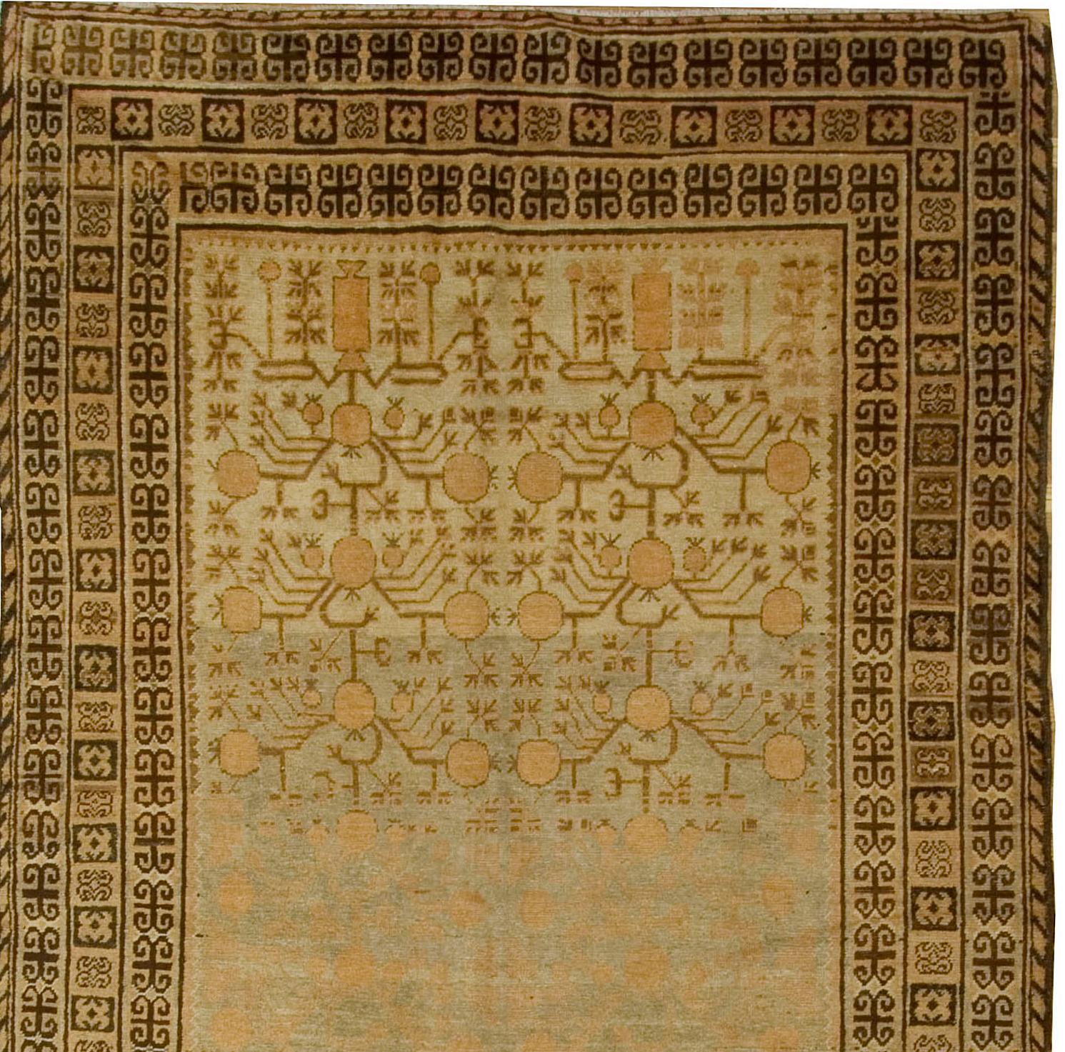 Lana Tappeto marrone antico Khotan Samarcanda (a) Gallery 6'2 x 13'4 in vendita