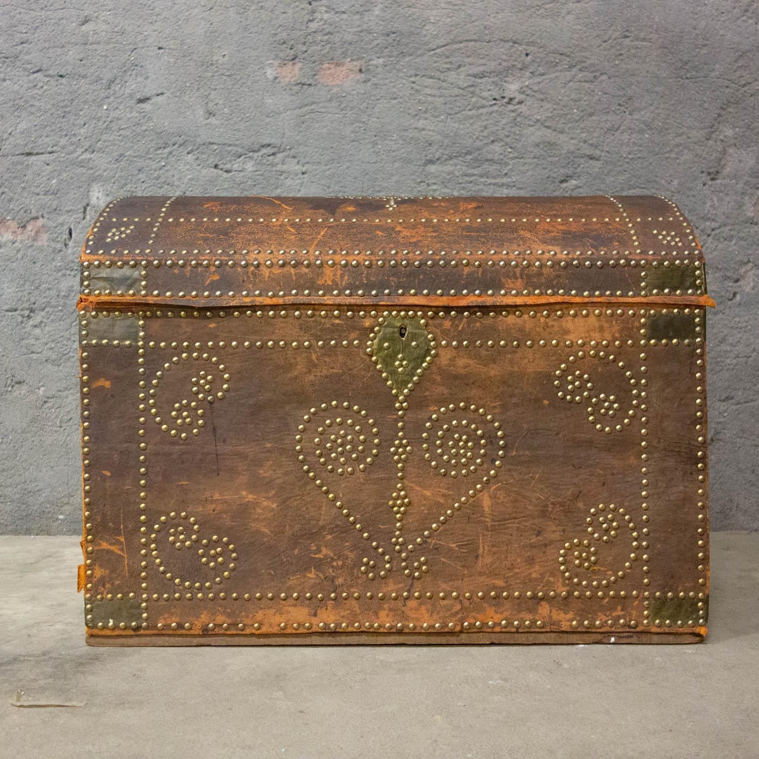 Antique Brown Leather Bridal Box from France, Early 1800 For Sale 2