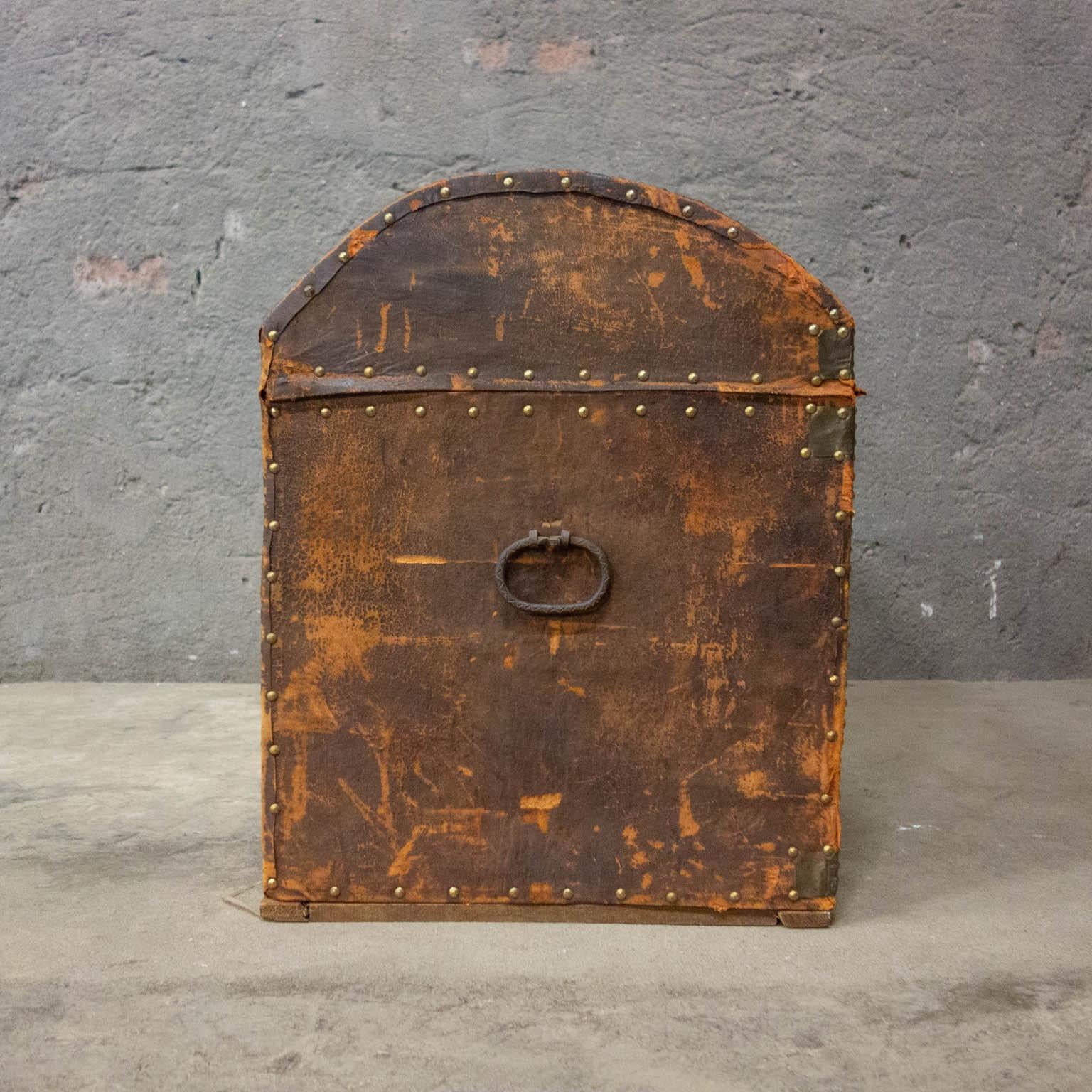 Antique Brown Leather Bridal Box from France, Early 1800 For Sale 3
