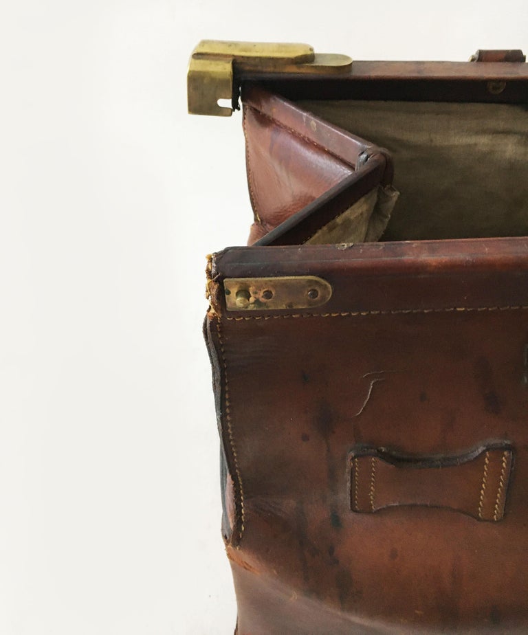 Antique Brown Leather Gladstone Doctors Bag Vintage Case, France, circa  1900s at 1stDibs