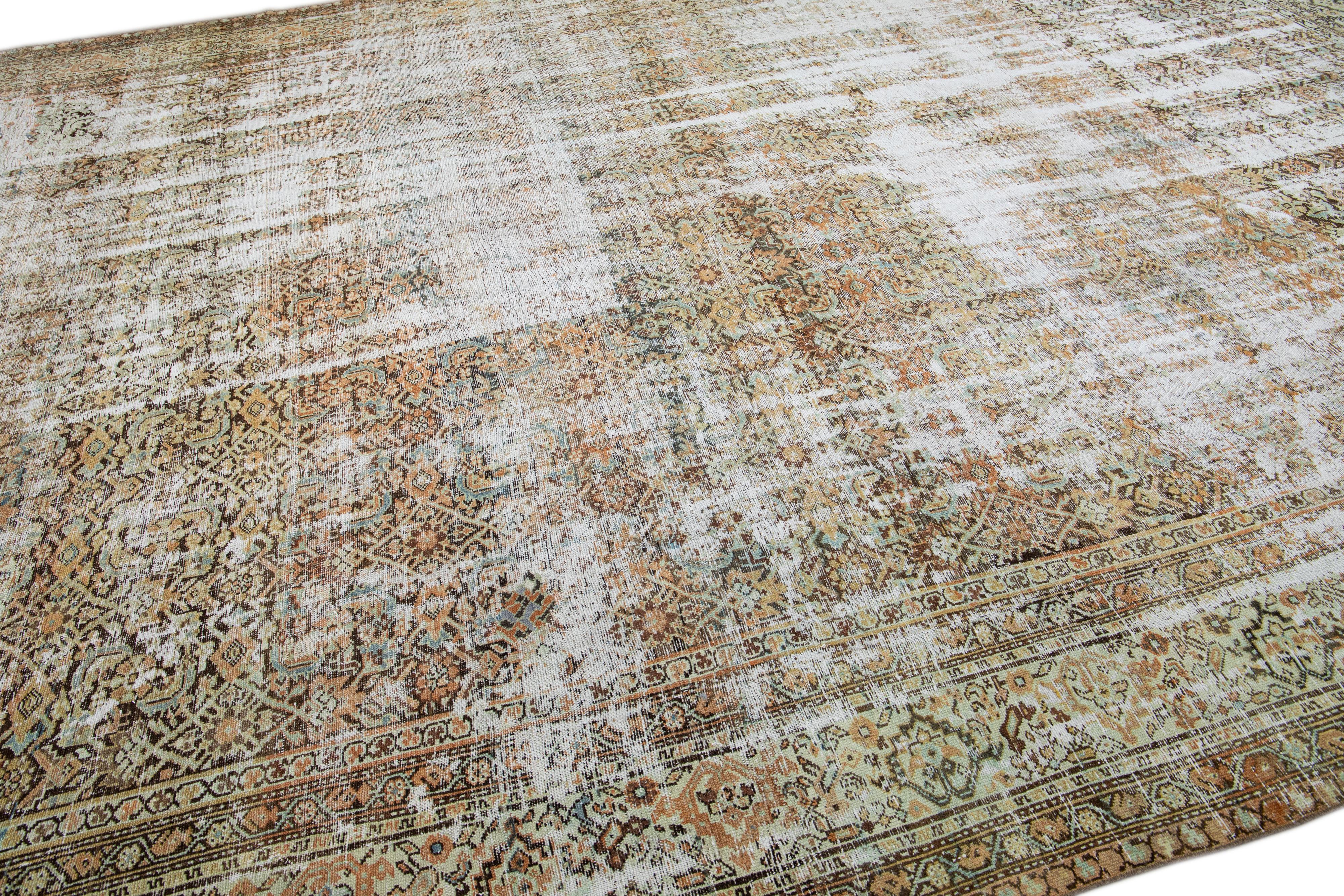 20ième siècle Tapis en laine marron antique Malayer à motifs intégraux faits à la main Shabby Chic en vente