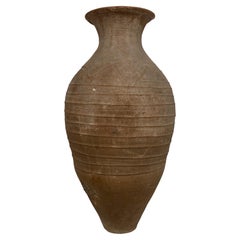 Vase ancien en terre cuite teintée marron, Iran