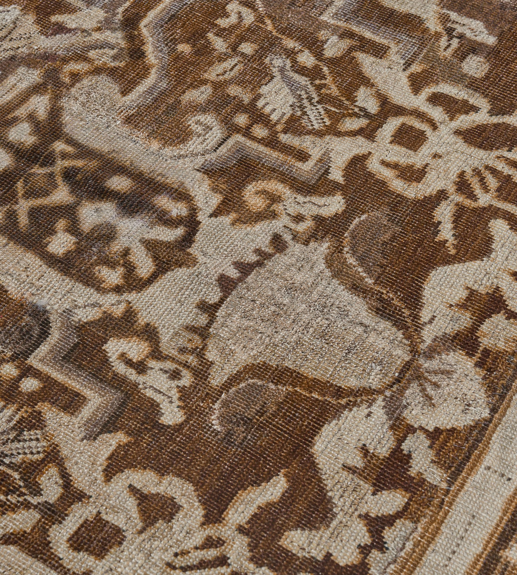 Alfombra caucásica Karabagh antigua de lana marrón con motivos aviares y florales Caucásico en venta