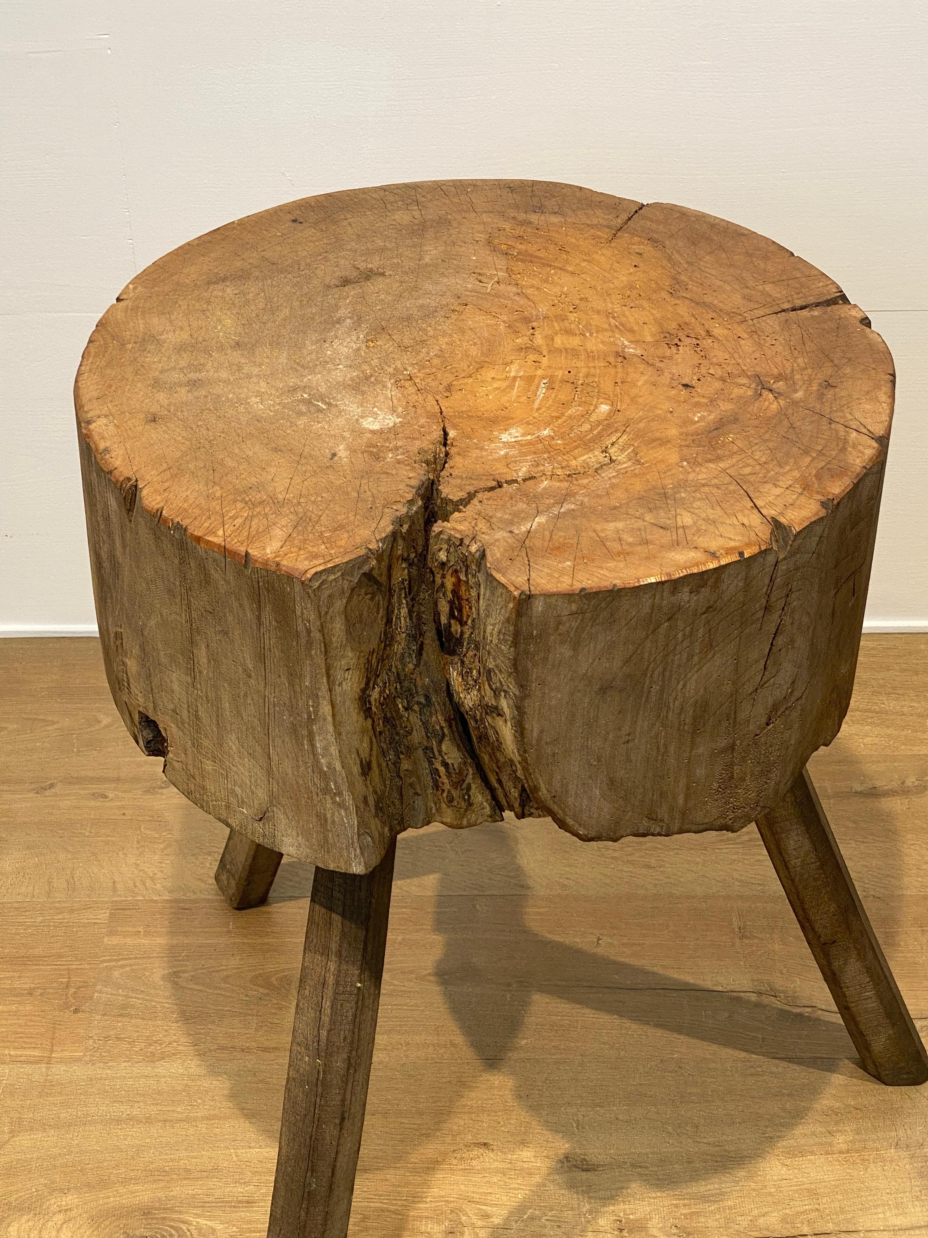 Antique, Brutalist Chopping Block In Fair Condition For Sale In Schellebelle, BE