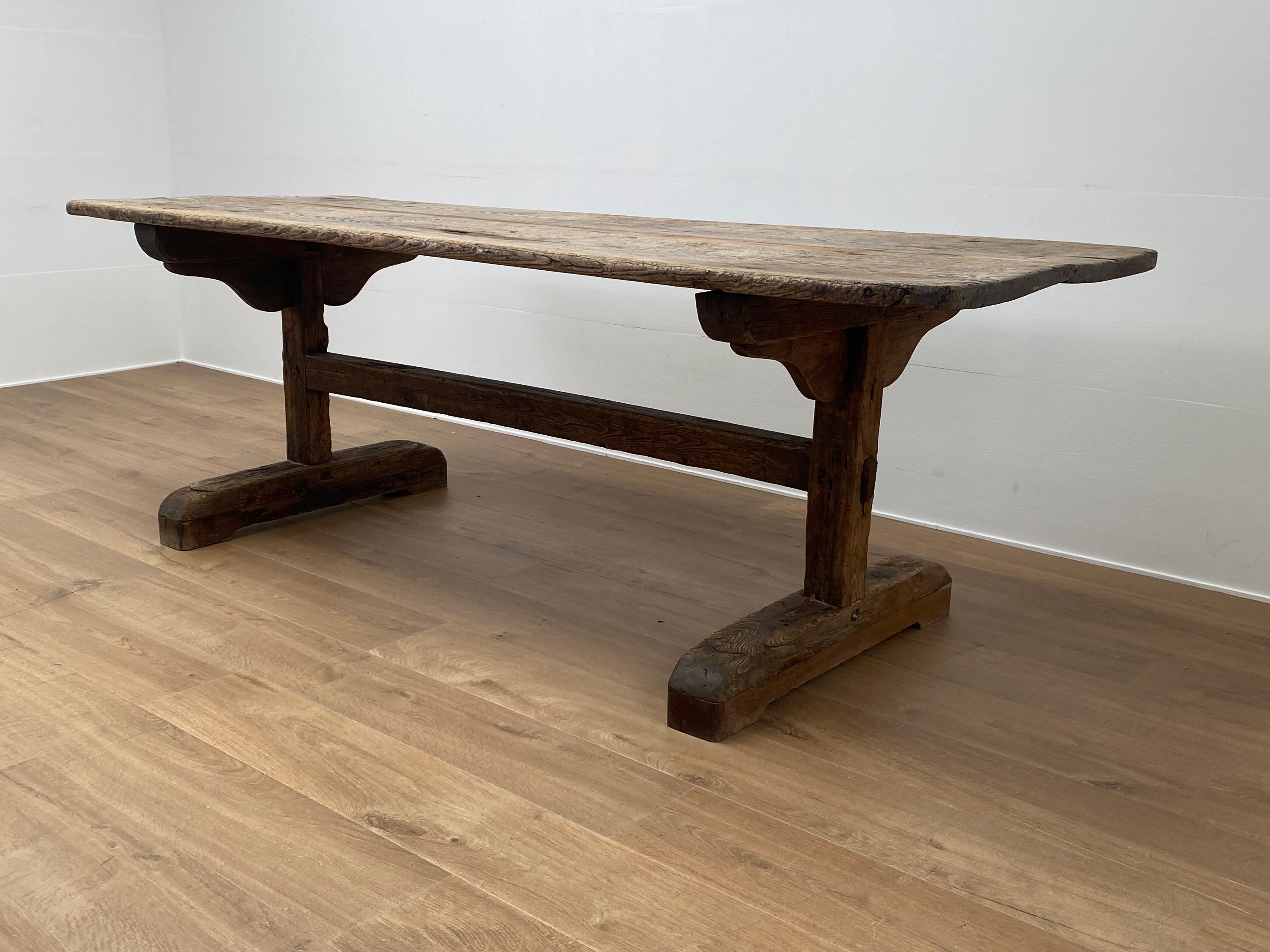 Antique, Brutalist French Farm Table In Good Condition For Sale In Schellebelle, BE