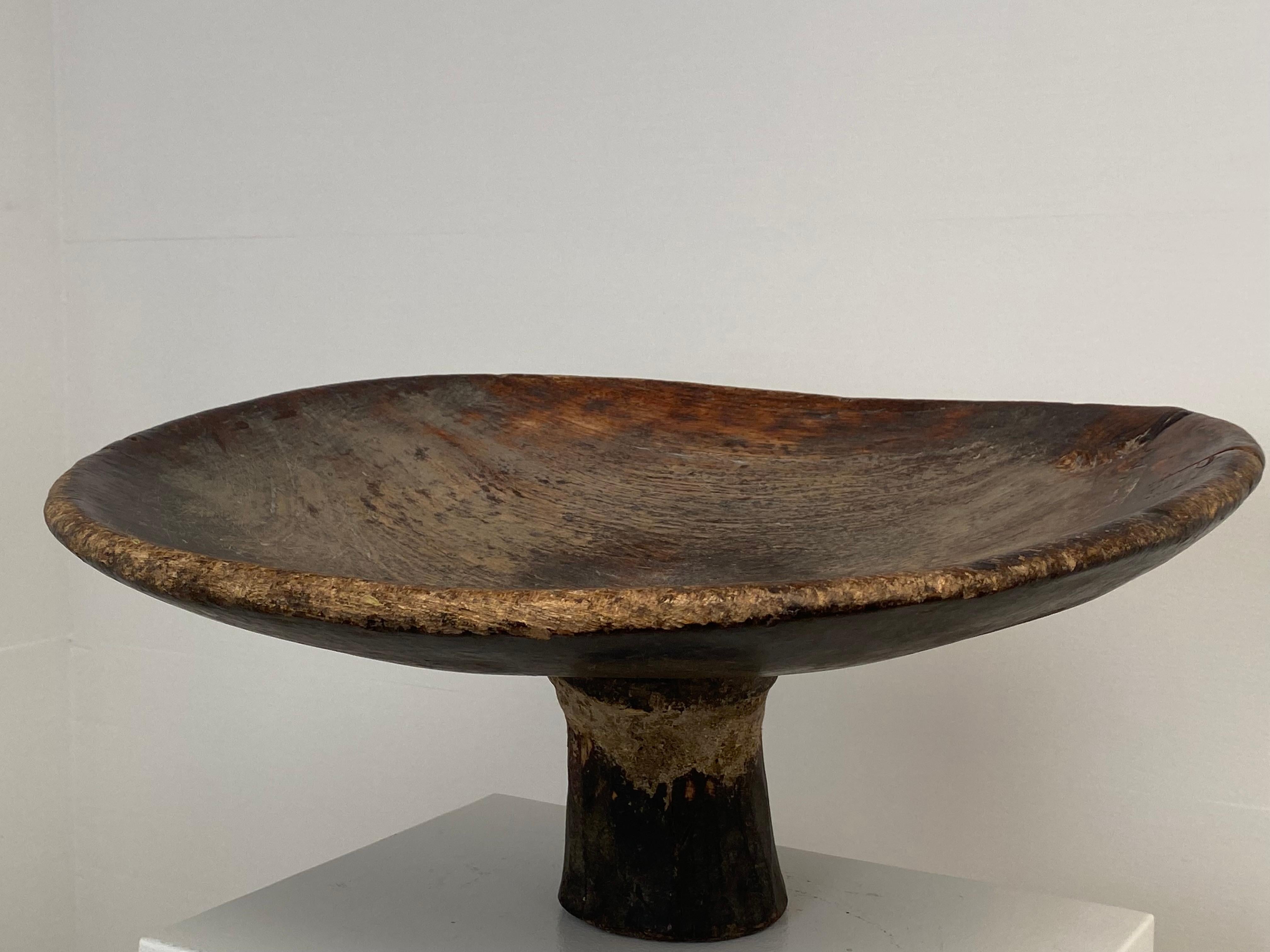 Antique, Brutalist Wooden Berber Tazza  For Sale 9