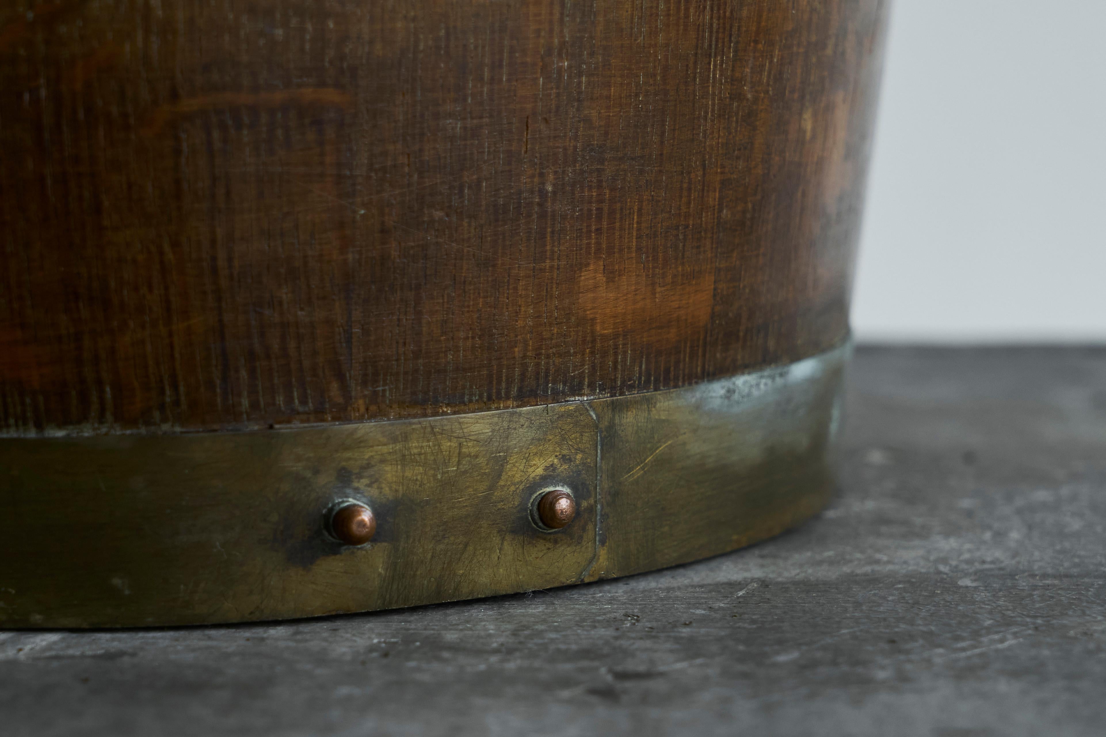Antique Bucket or Waste Paper Basket in Wood and Brass 19th Century For Sale 1