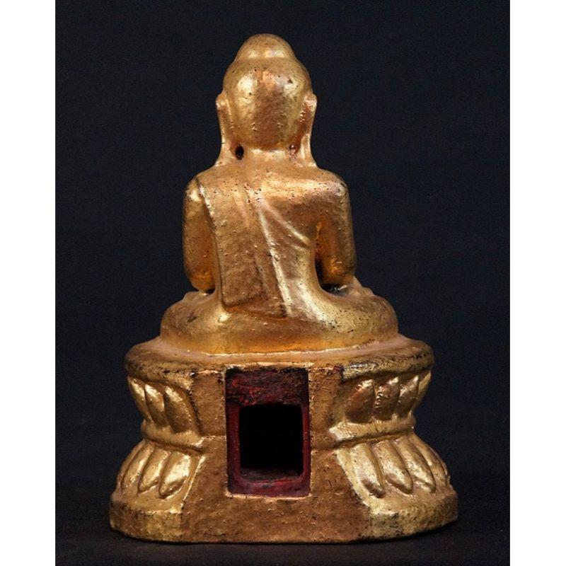 Antique Buddha Statue from Burma In Good Condition For Sale In DEVENTER, NL
