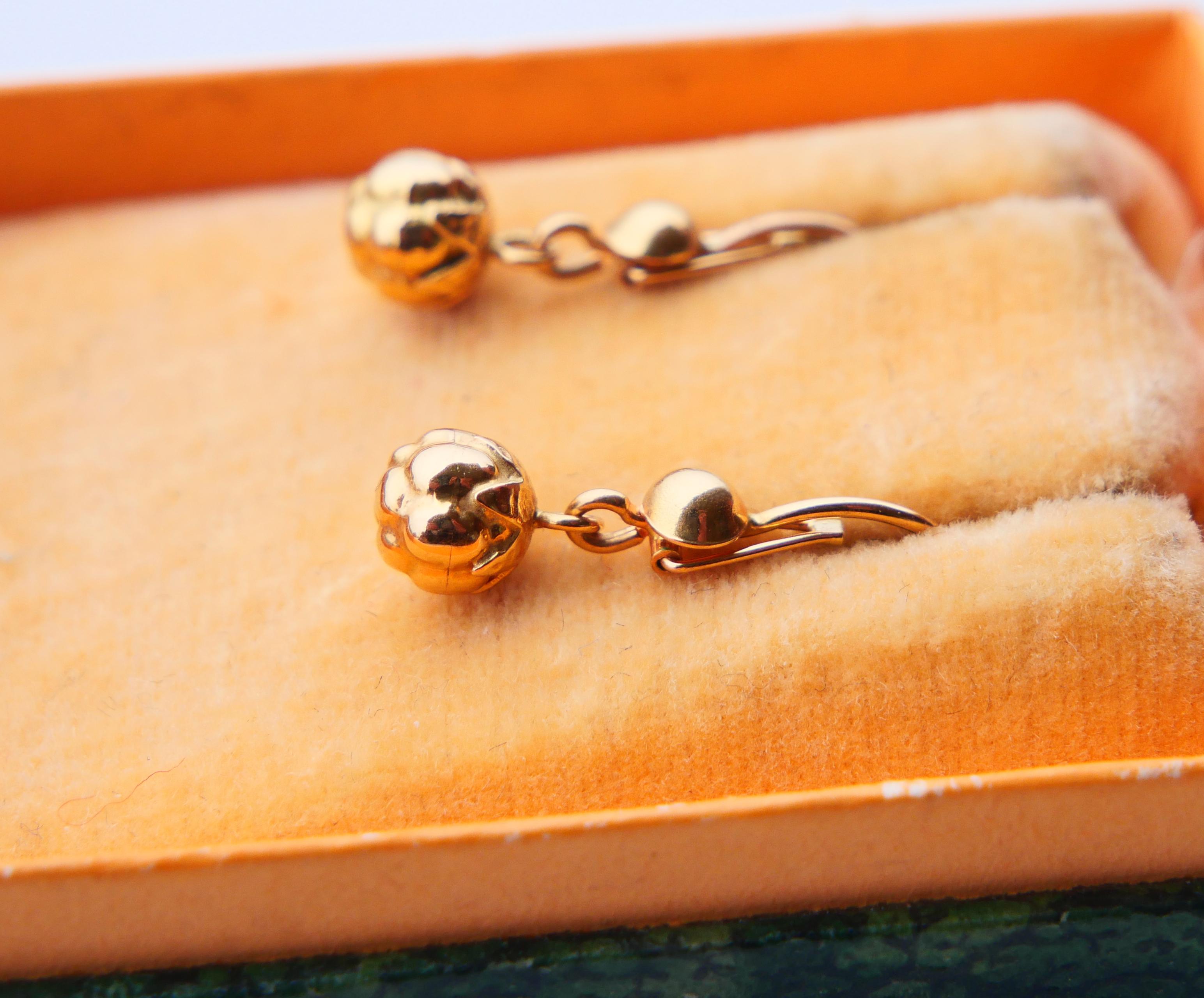Women's Antique Buds dangle Earrings solid 18K Gold / 1.8 gr For Sale