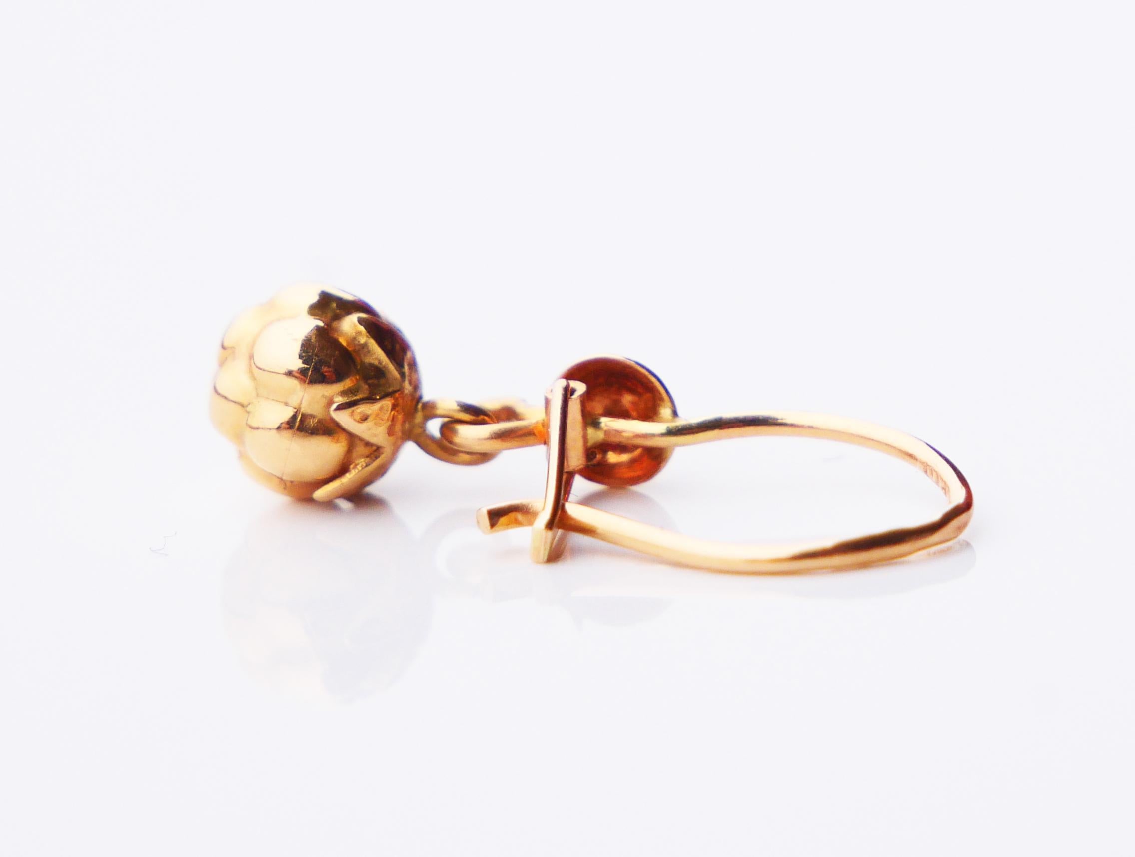 Antique Buds dangle Earrings solid 18K Gold / 1.8 gr For Sale 3