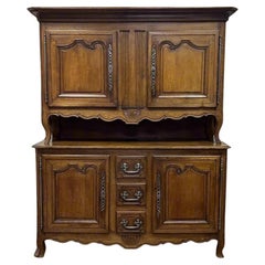 Buffet ancien  Louis Quinze  France vers 1750  Chêne massif  Patine noble
