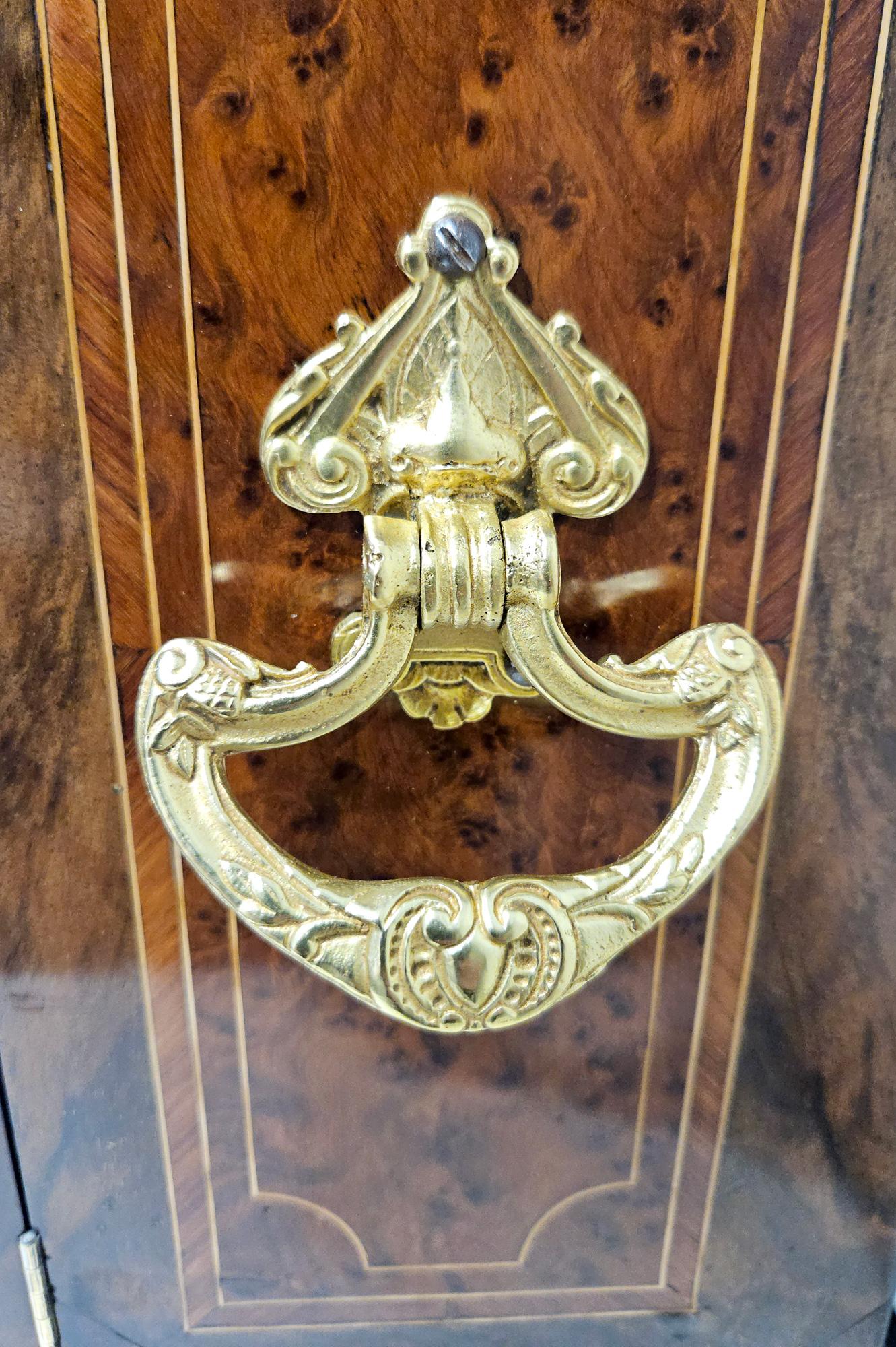 Antike Spieldose mit 6 Glocken im Buffet-Stil von Mojon Manger, um 1880 im Angebot 5