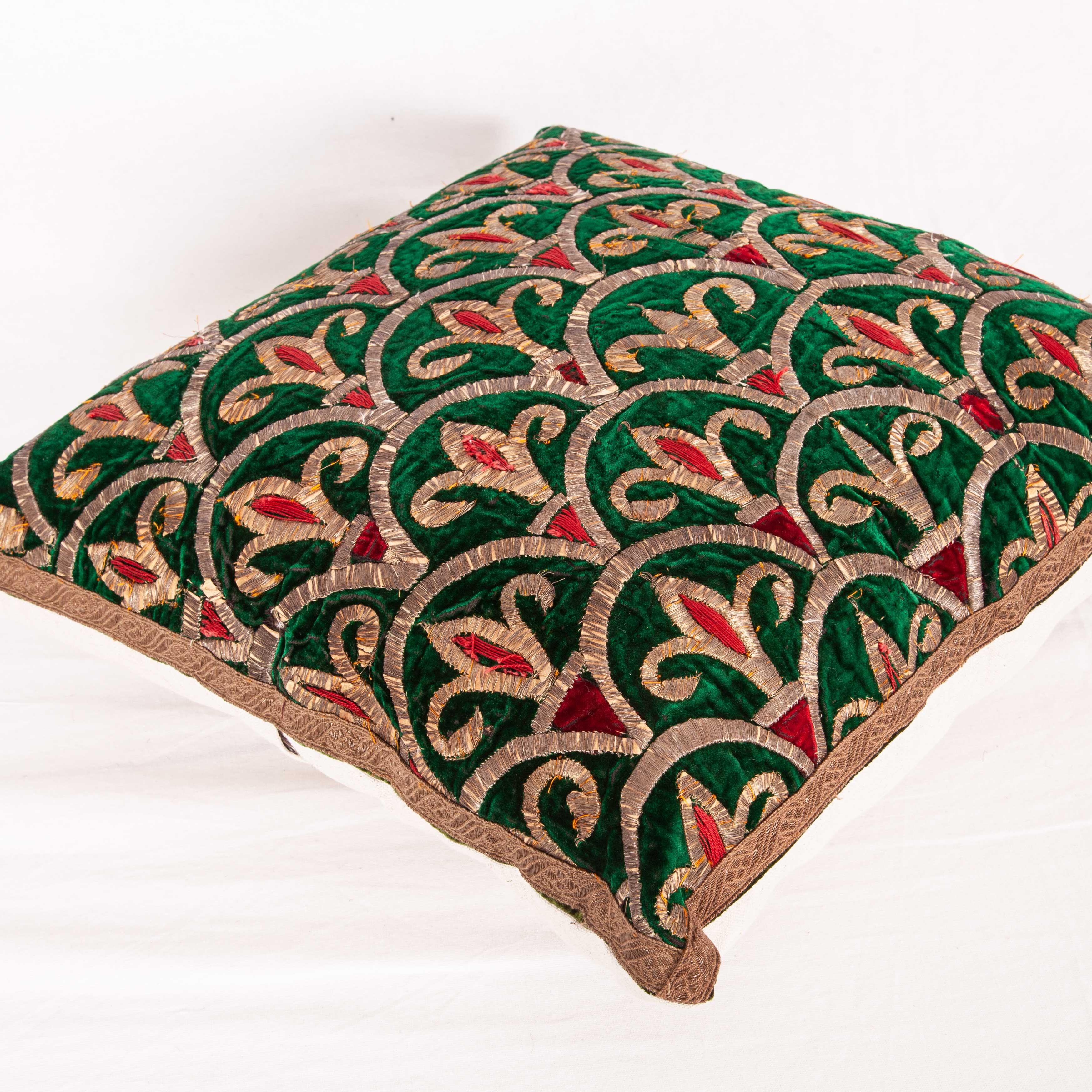 Embroidered Antique Bukhara, Uzbek Velvet Metallic Thread Embroidery Pillow Case For Sale