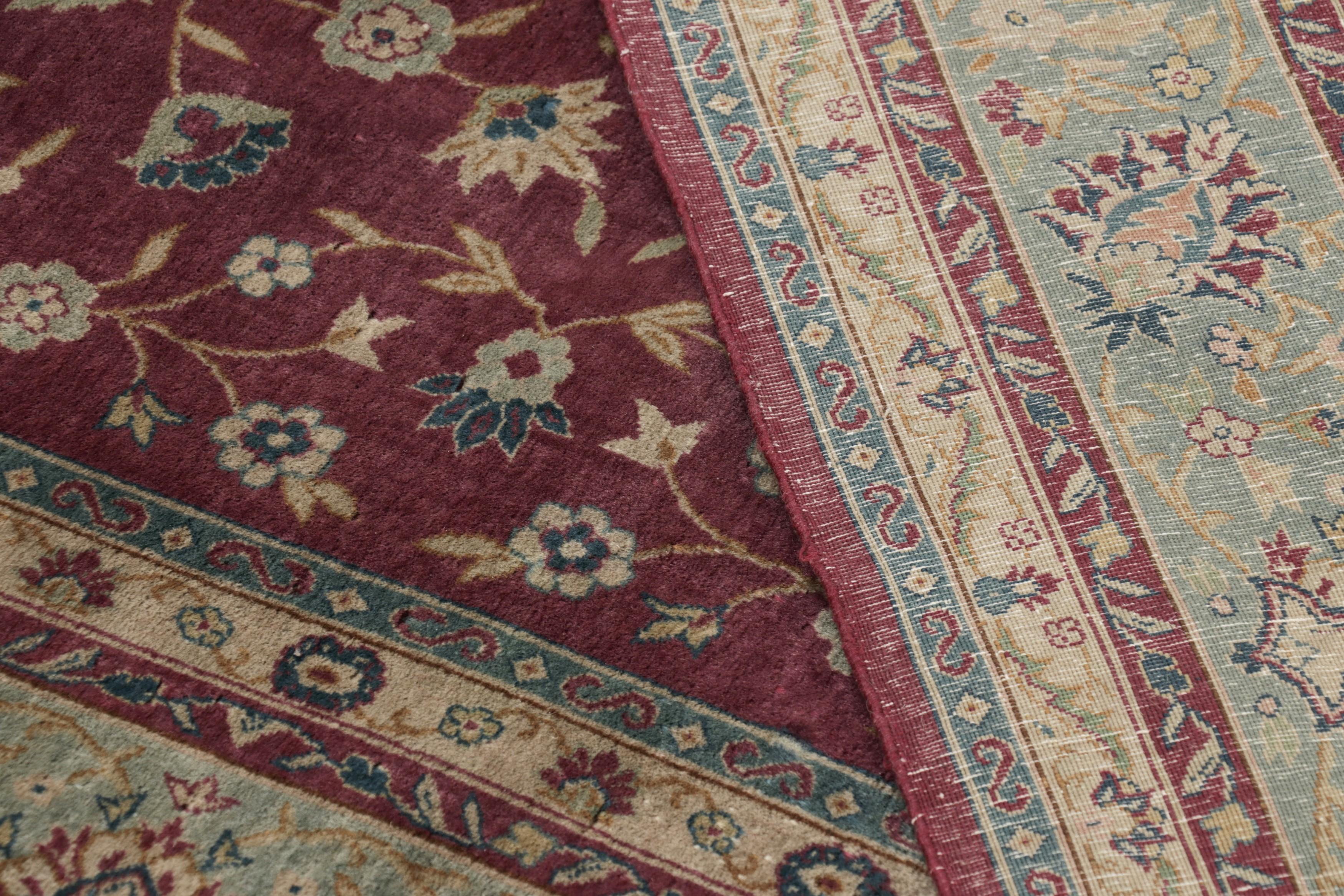 Laine Tapis bulgare ancien, style Tabriz Médaillon floral en Bourgogne - Rug & Kilim en vente