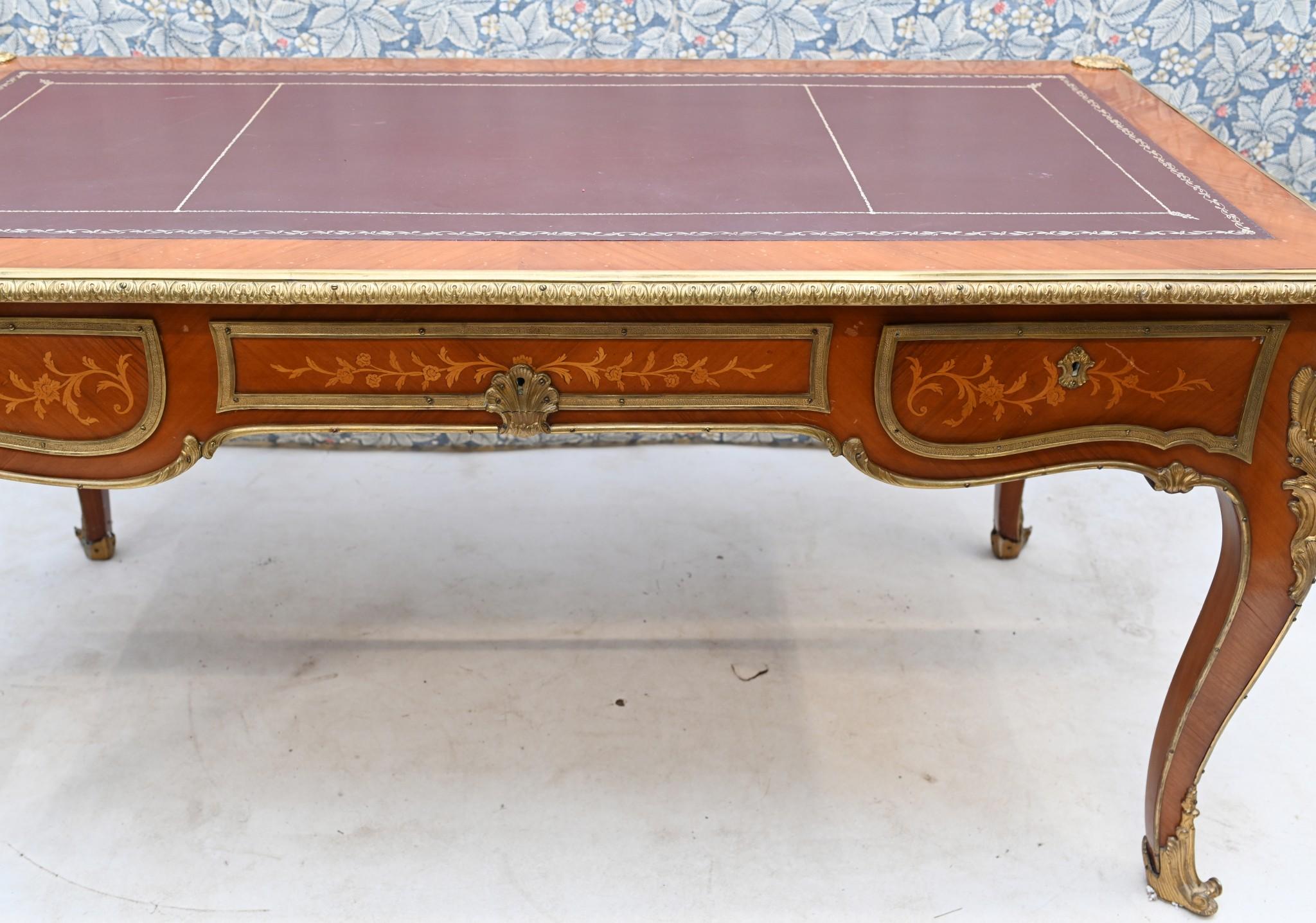 Antique Bureau Plat French Inlay Desk Writing Table in vendita 4
