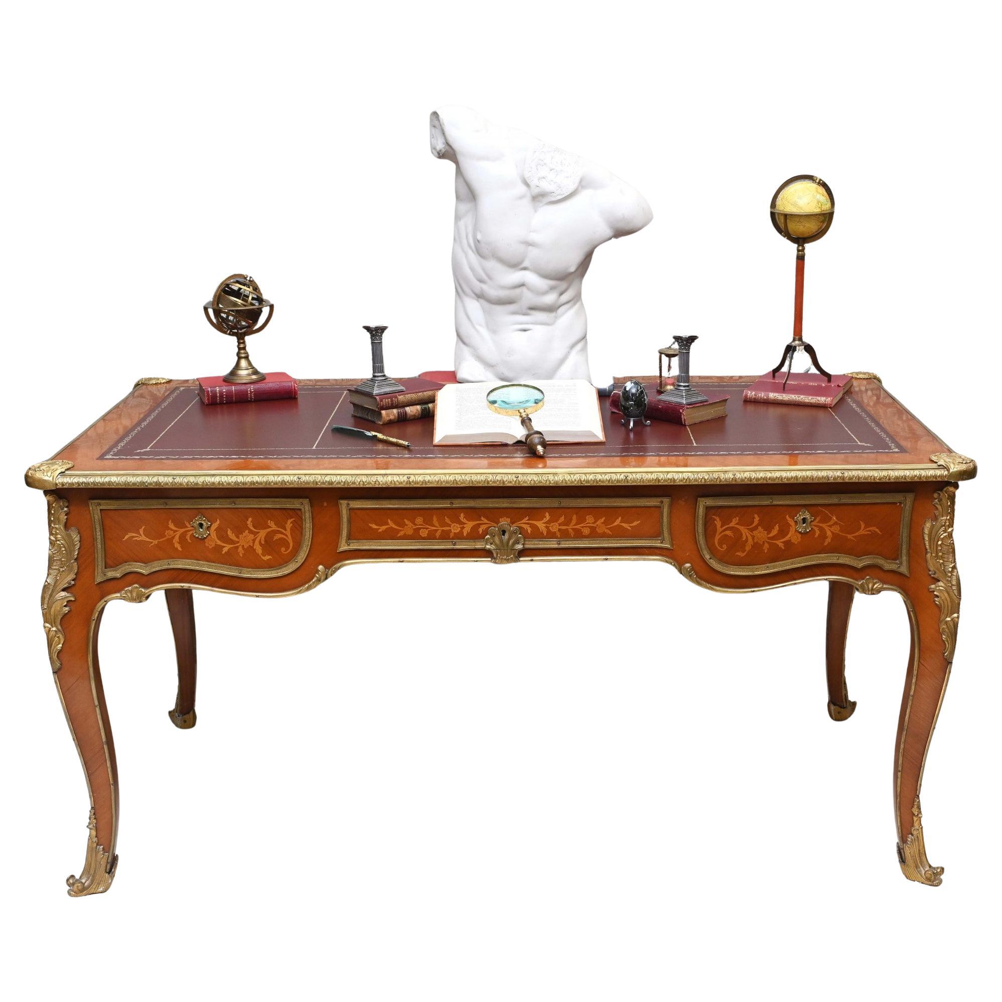 Ancienne table de bureau plaque française incrustée