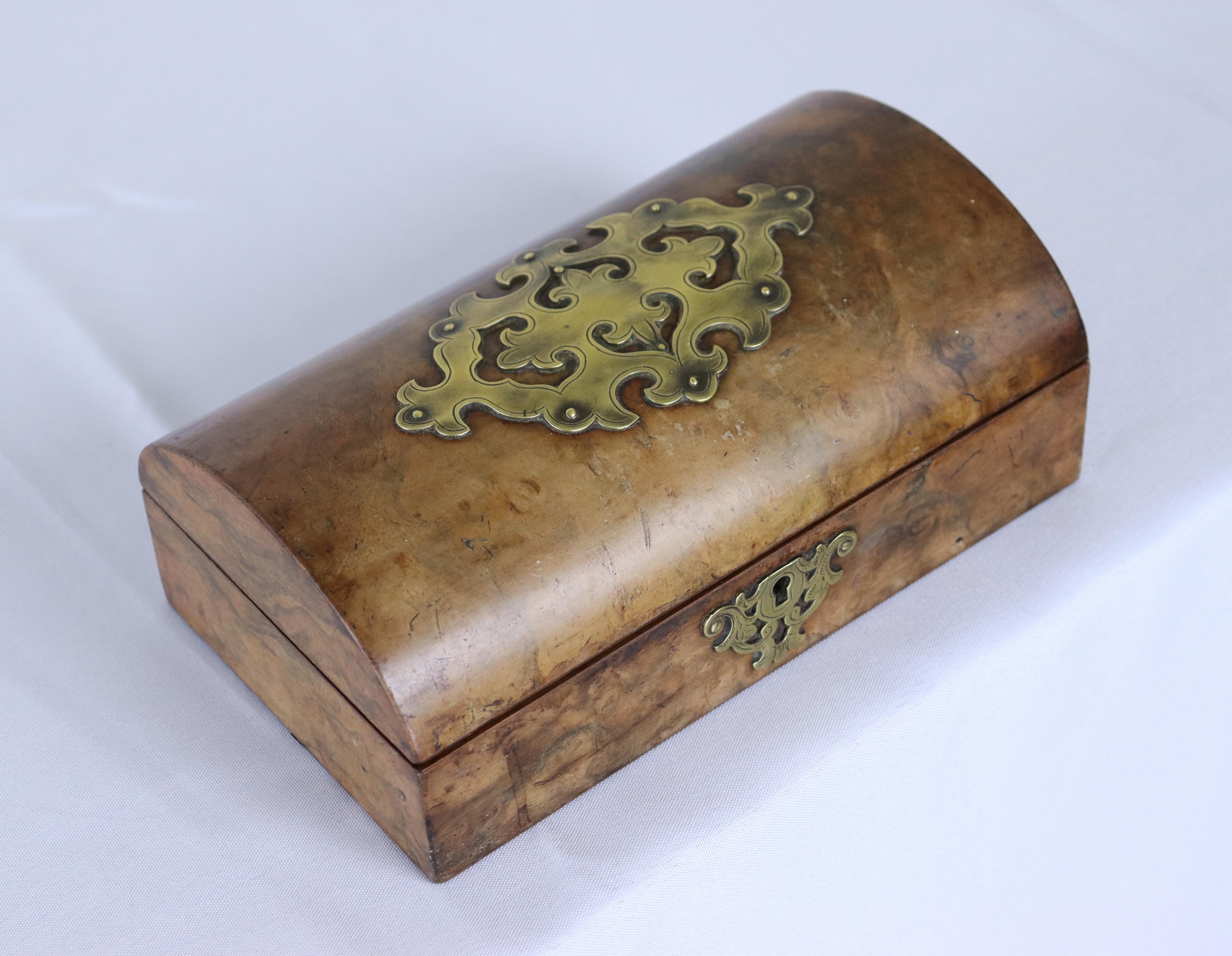 Antique Burr Walnut Jewelry Box, Brass Decoration For Sale 2