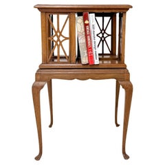 Antique Burl Walnut Revolving Side Table, Wortelnoot Book Table