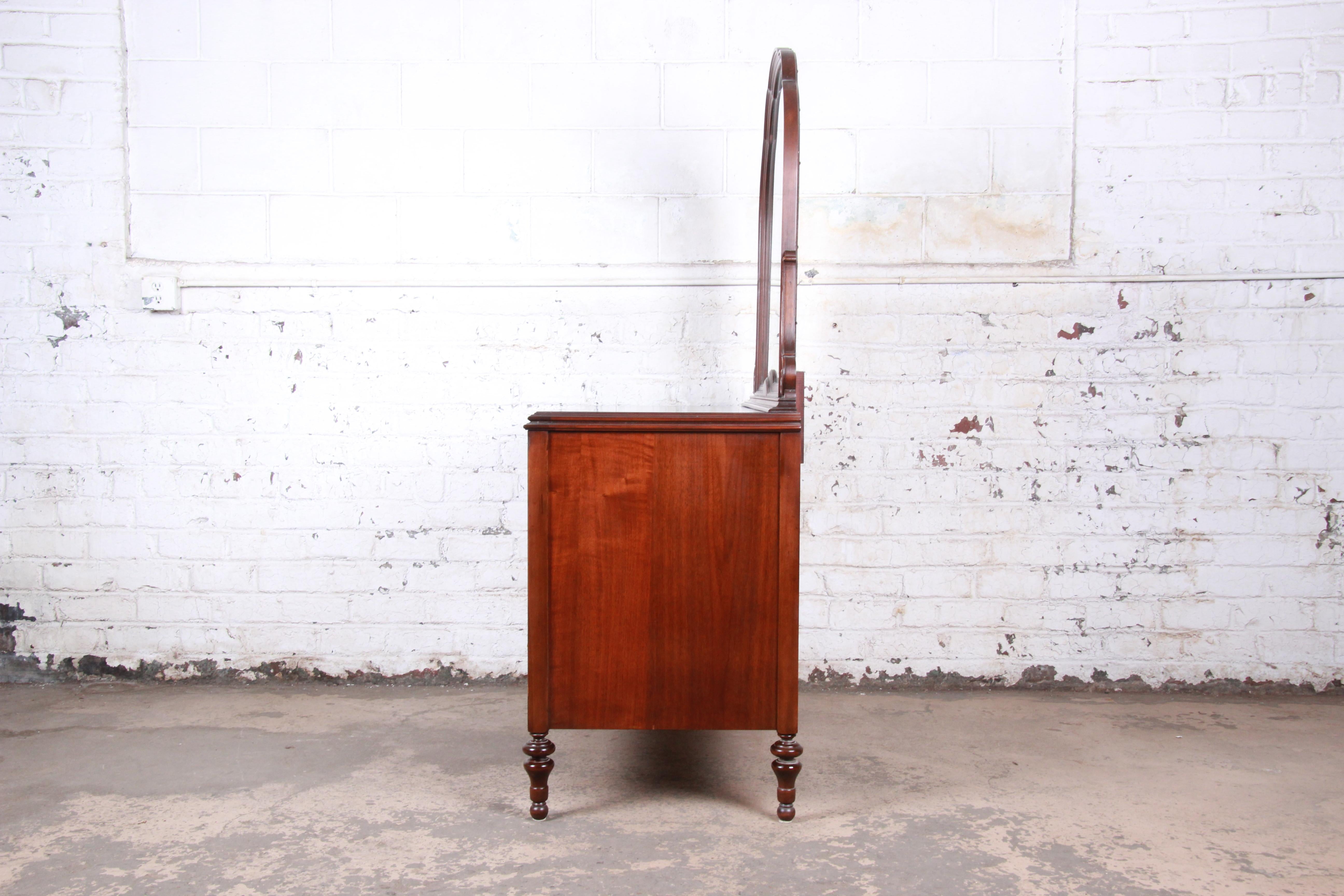 Antique Burled Walnut Dresser with Mirror Attributed to Baker Furniture, 1920s 5