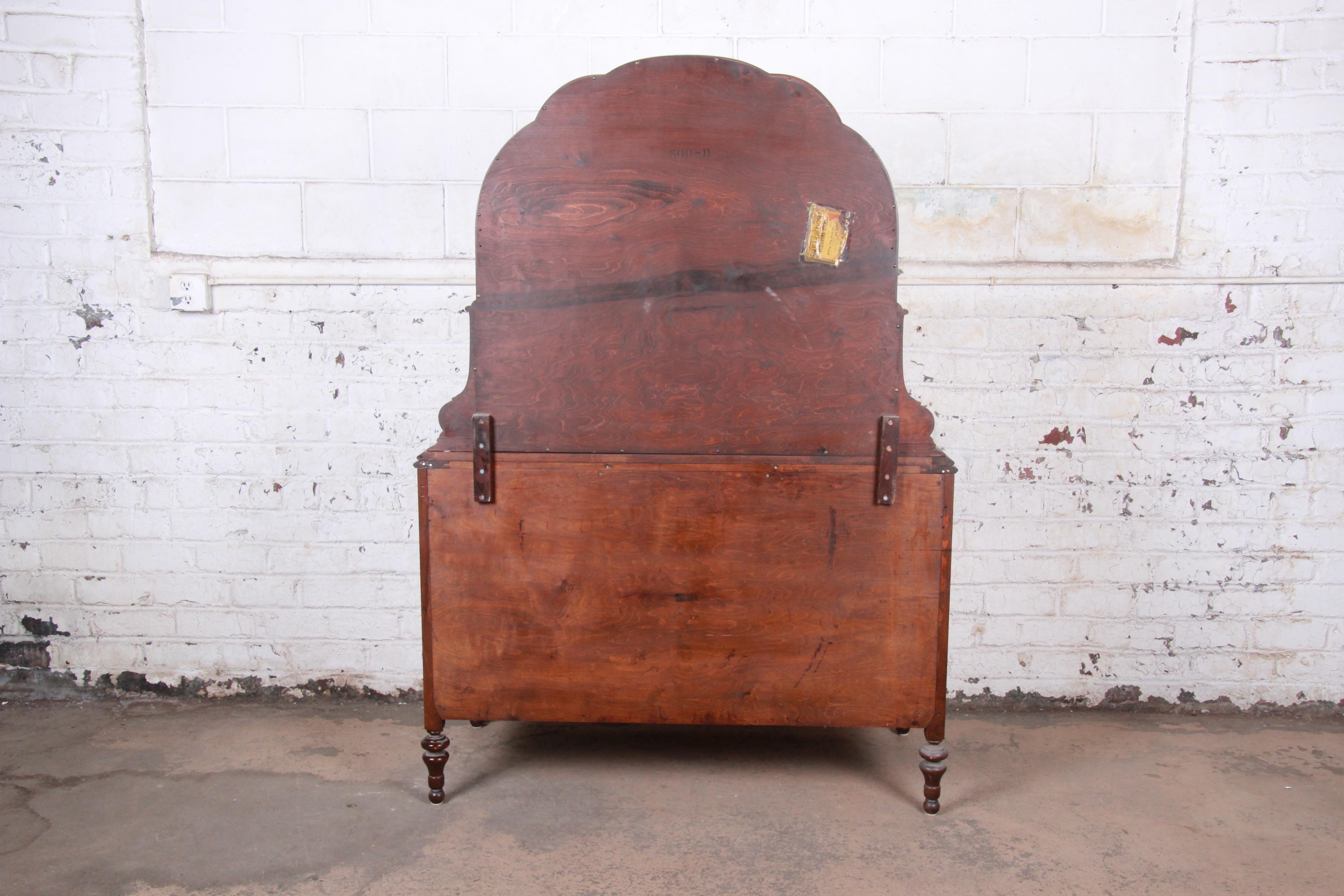 Antique Burled Walnut Dresser with Mirror Attributed to Baker Furniture, 1920s 6