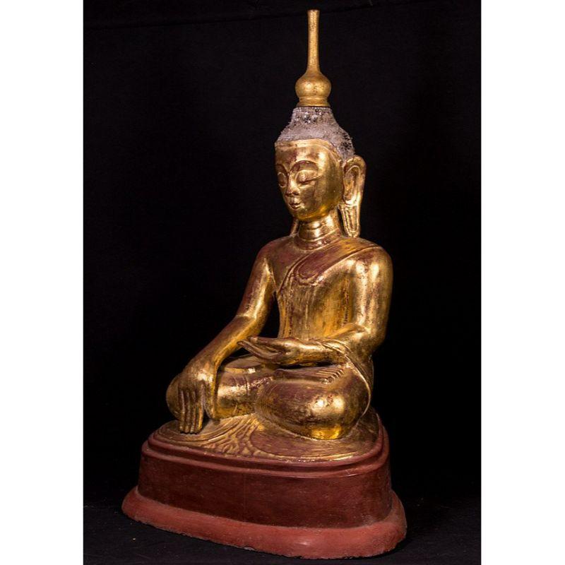 Material: lacquerware
87 cm high 
52 cm wide and 38,5 cm deep
Weight: 5.25 kgs
Gilded with 24 krt. gold
Ava style
Bhumisparsha mudra
Originating from Burma
Early 19th century

 