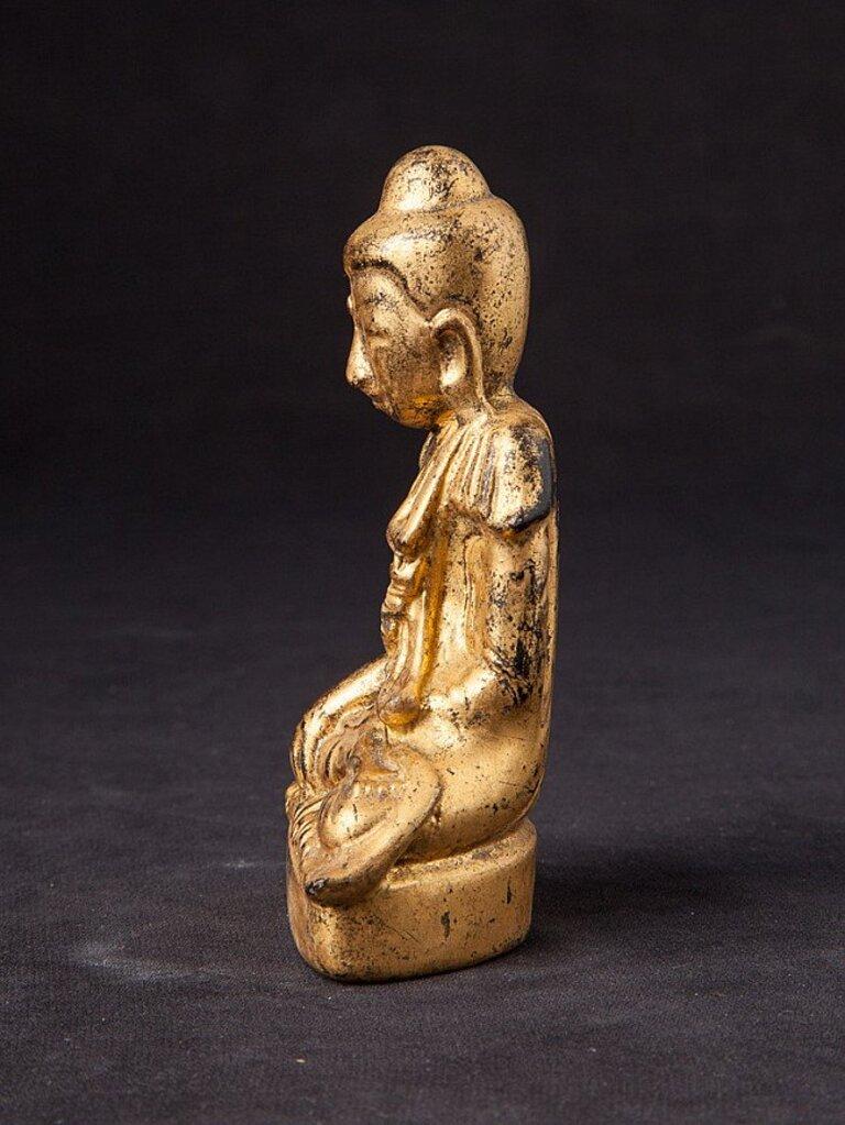 Antique Burmese Buddha Statue from Burma In Good Condition For Sale In DEVENTER, NL