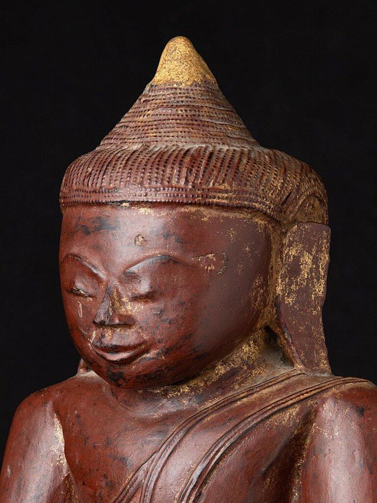 Antique Burmese Buddha statue from Burma For Sale 1