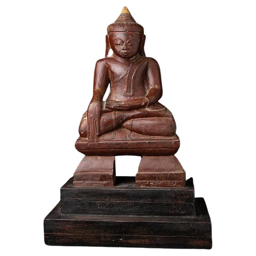 Antique Burmese Buddha statue from Burma For Sale