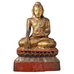 Ancienne statue de Bouddha birman de Birmanie