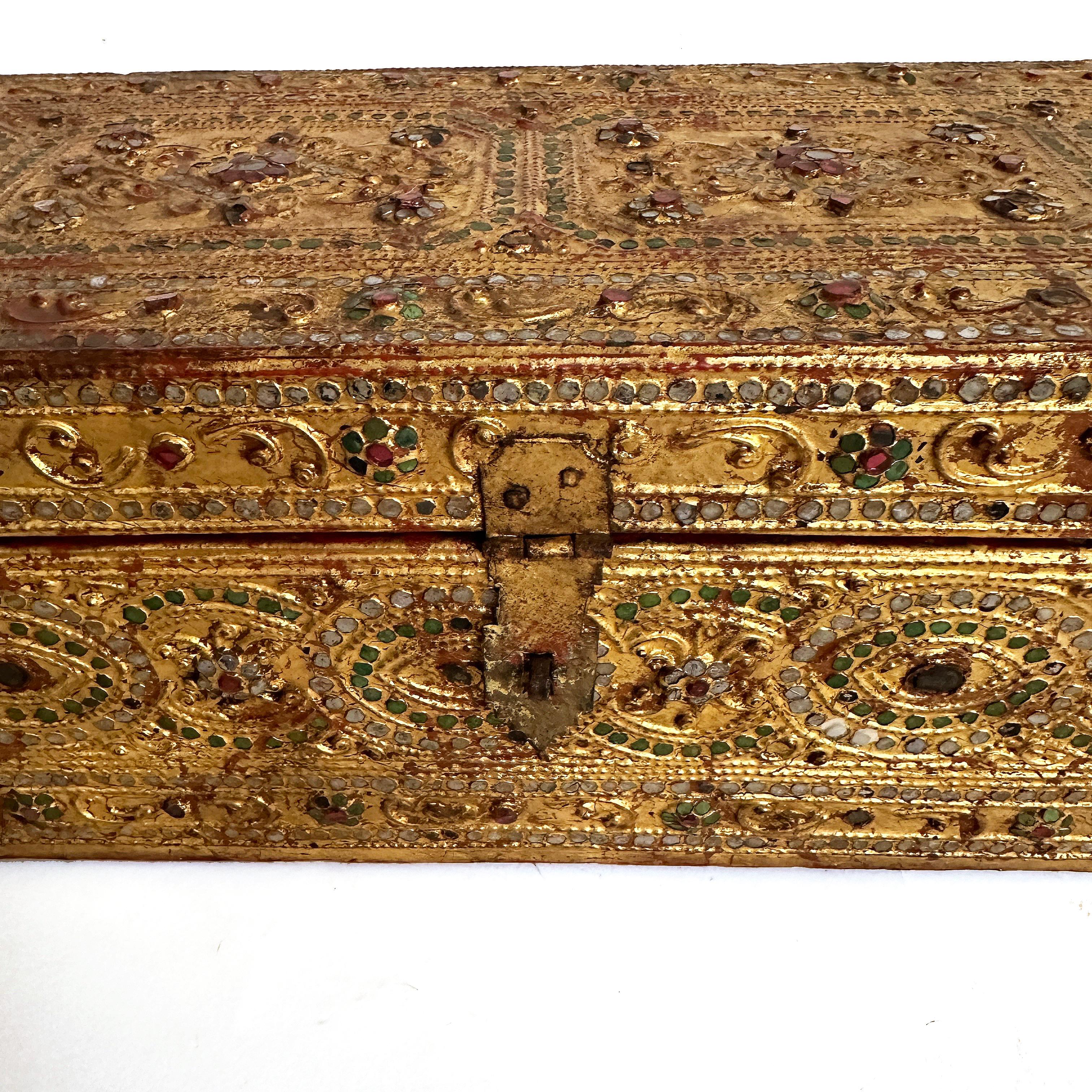 Manuscrit ancien bouddhiste birman Kammavaca avec étui Bon état - En vente à Point Richmond, CA