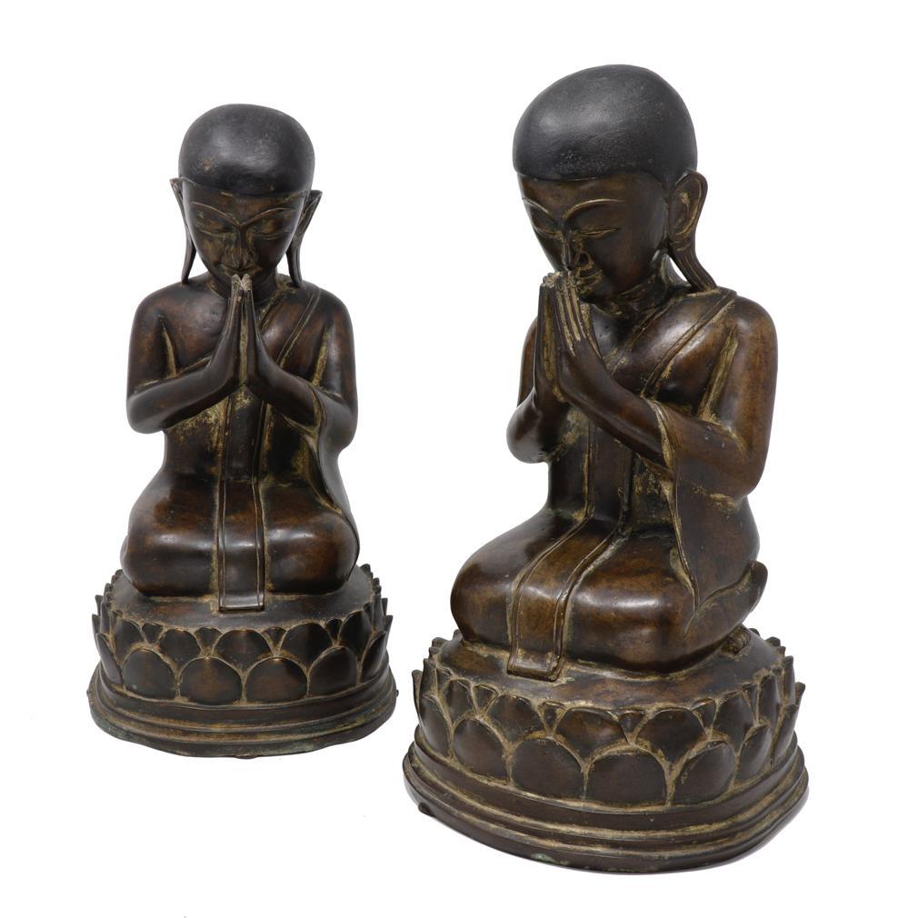 Antique Burmese Buddhist Opposing Pair of Bronze Monks, Shan States For Sale 3