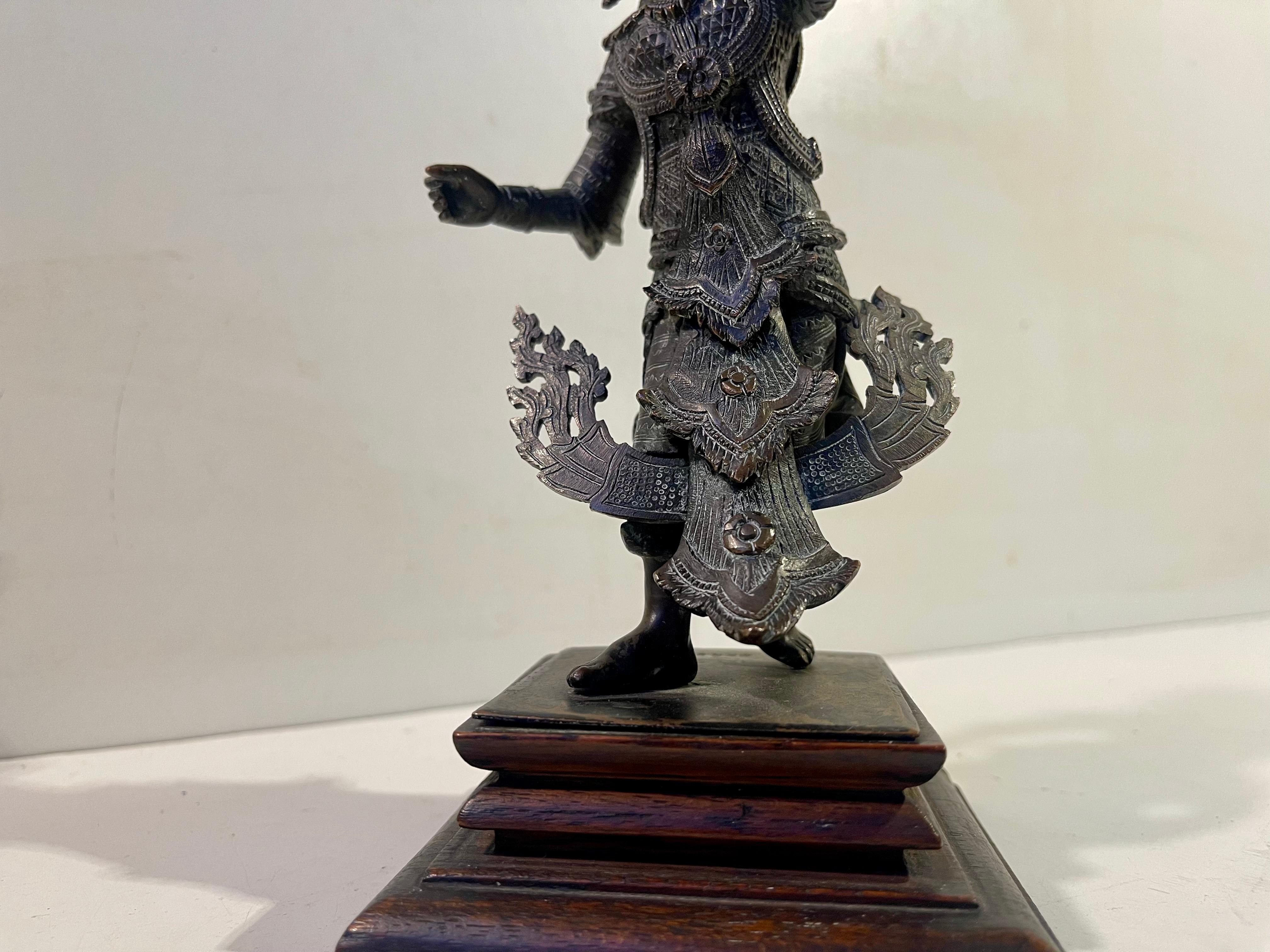 20th Century Antique Burmese Cast Brass Courtly Dancer Figurine, Signed Maung Yai For Sale