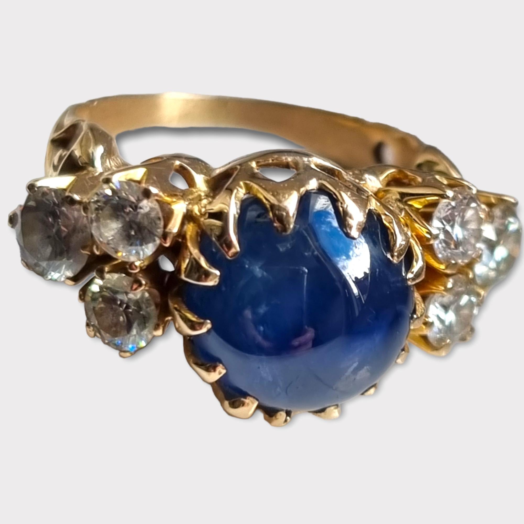 Antique Burmese Certified 10.18 Carat Blue Star Sapphire and Diamond Ring In Good Condition For Sale In OVIEDO, AS