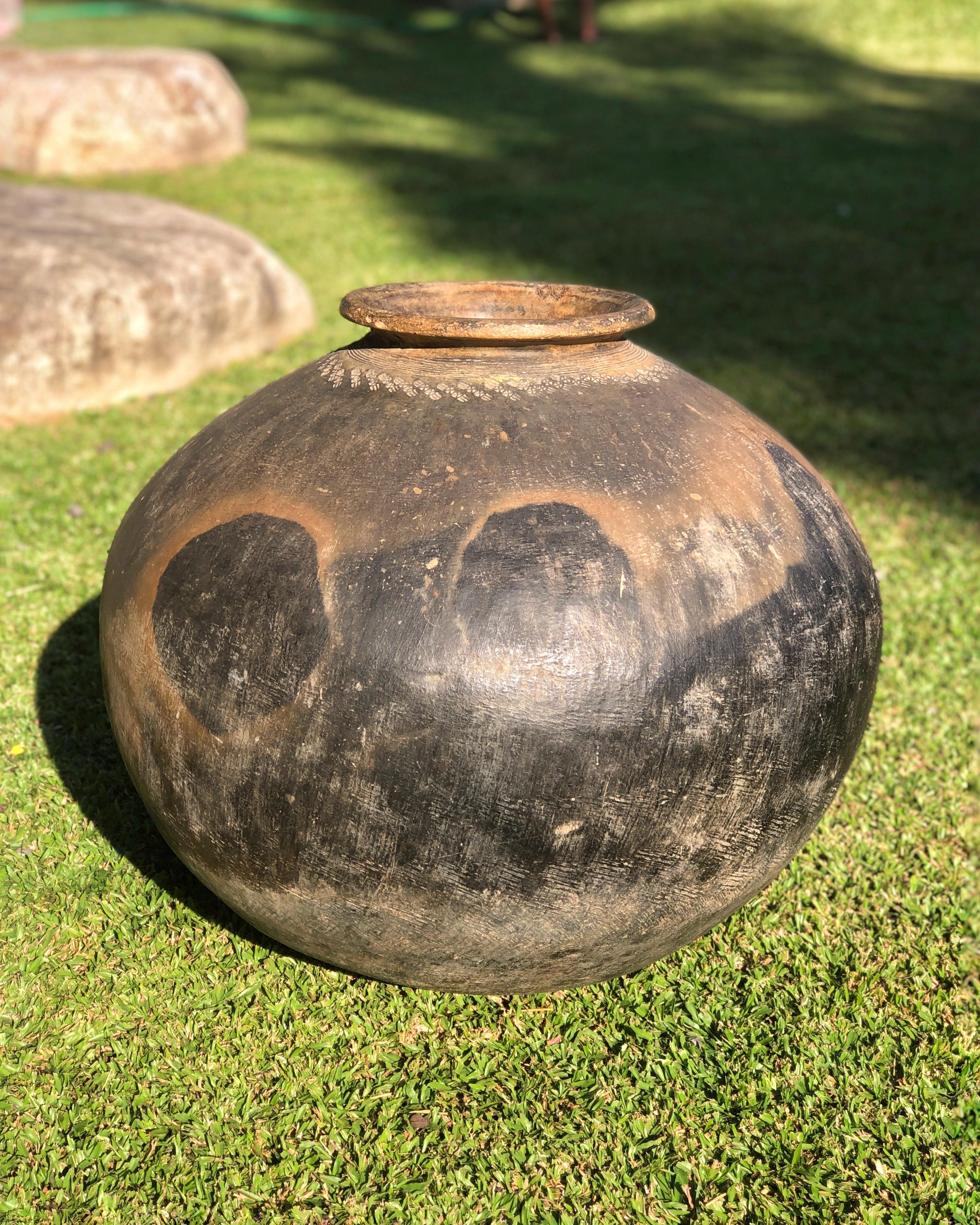 British Colonial Antique Burmese Clay Pot Urn Vase, 19th Century Wabi Sabi Axel Vervoordt Style For Sale