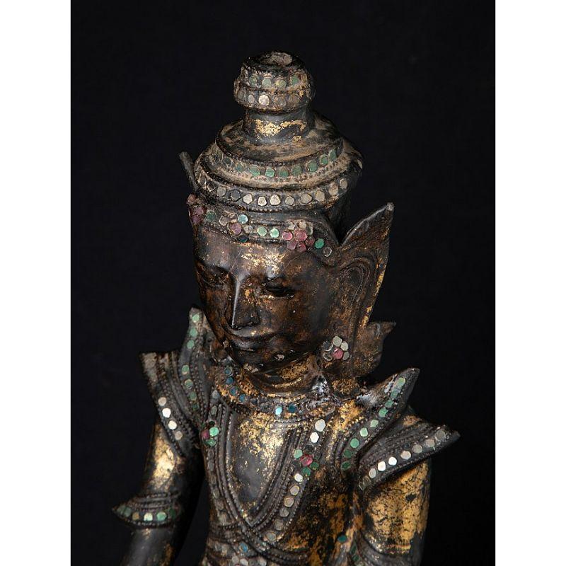 Antique Burmese Crowned Buddha Statue from Burma Original Buddhas For Sale 9