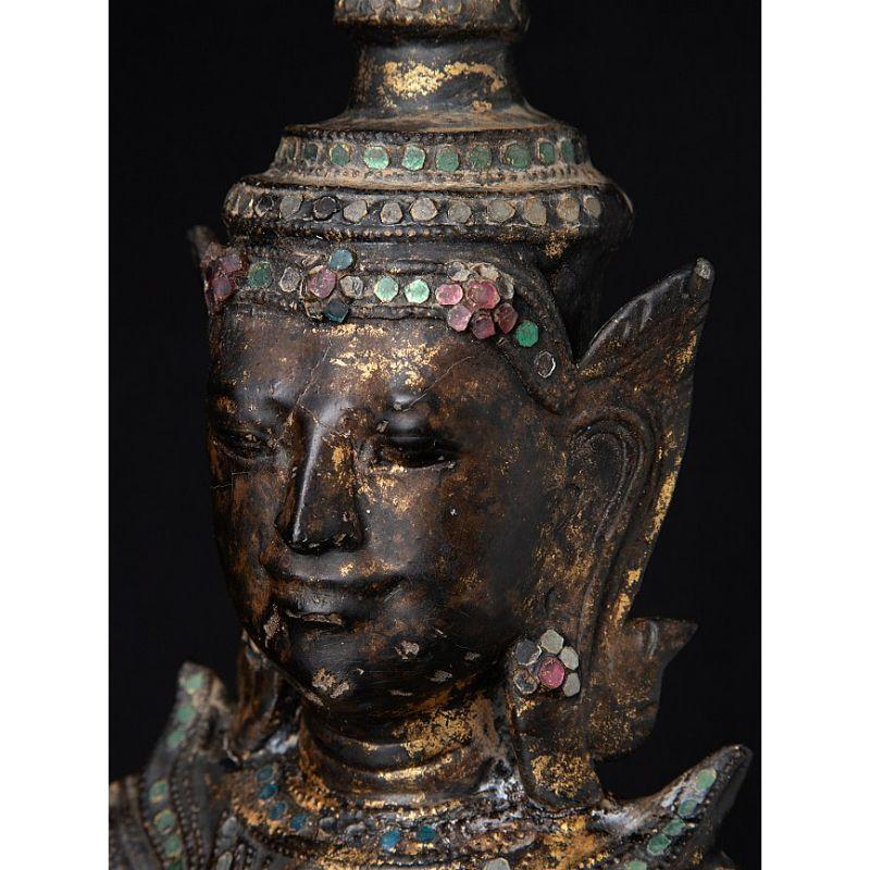 Ancienne statue de Bouddha birman couronnée de Birmanie  Bouddhas originaux en vente 10