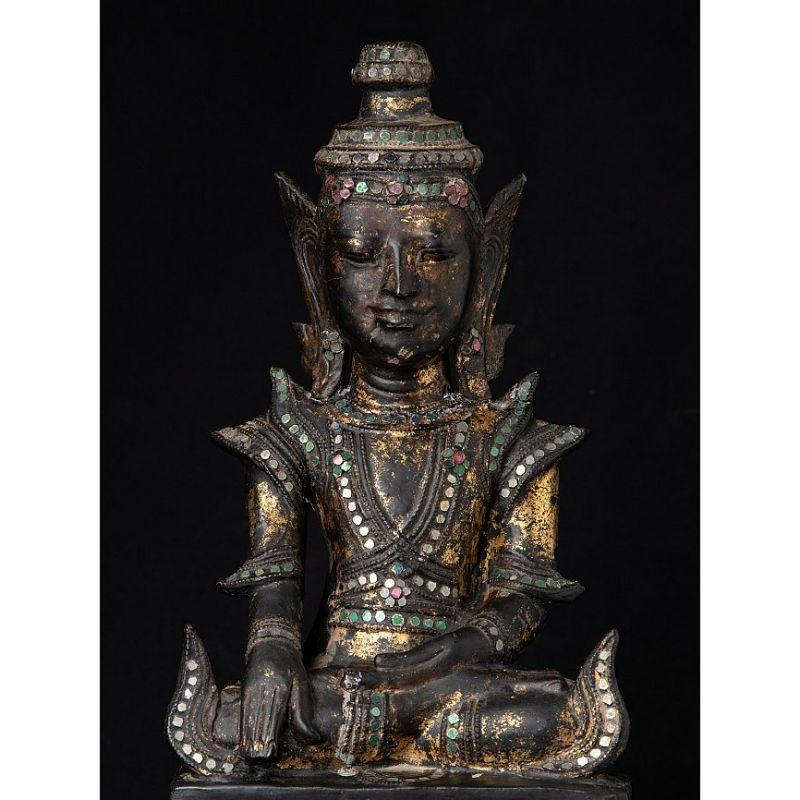 Antique Burmese Crowned Buddha Statue from Burma Original Buddhas For Sale 4