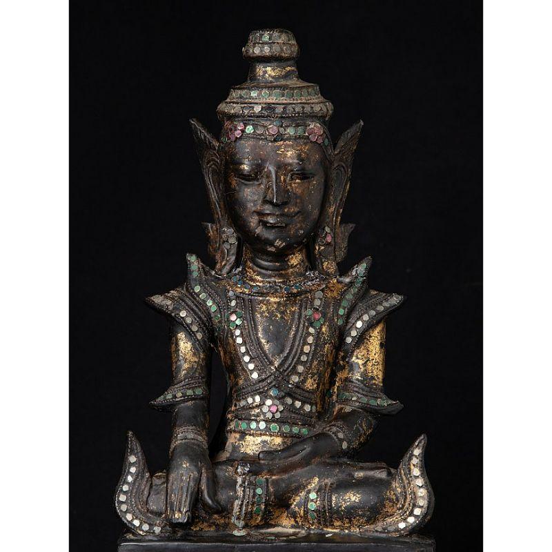 Ancienne statue de Bouddha birman couronnée de Birmanie  Bouddhas originaux en vente 4