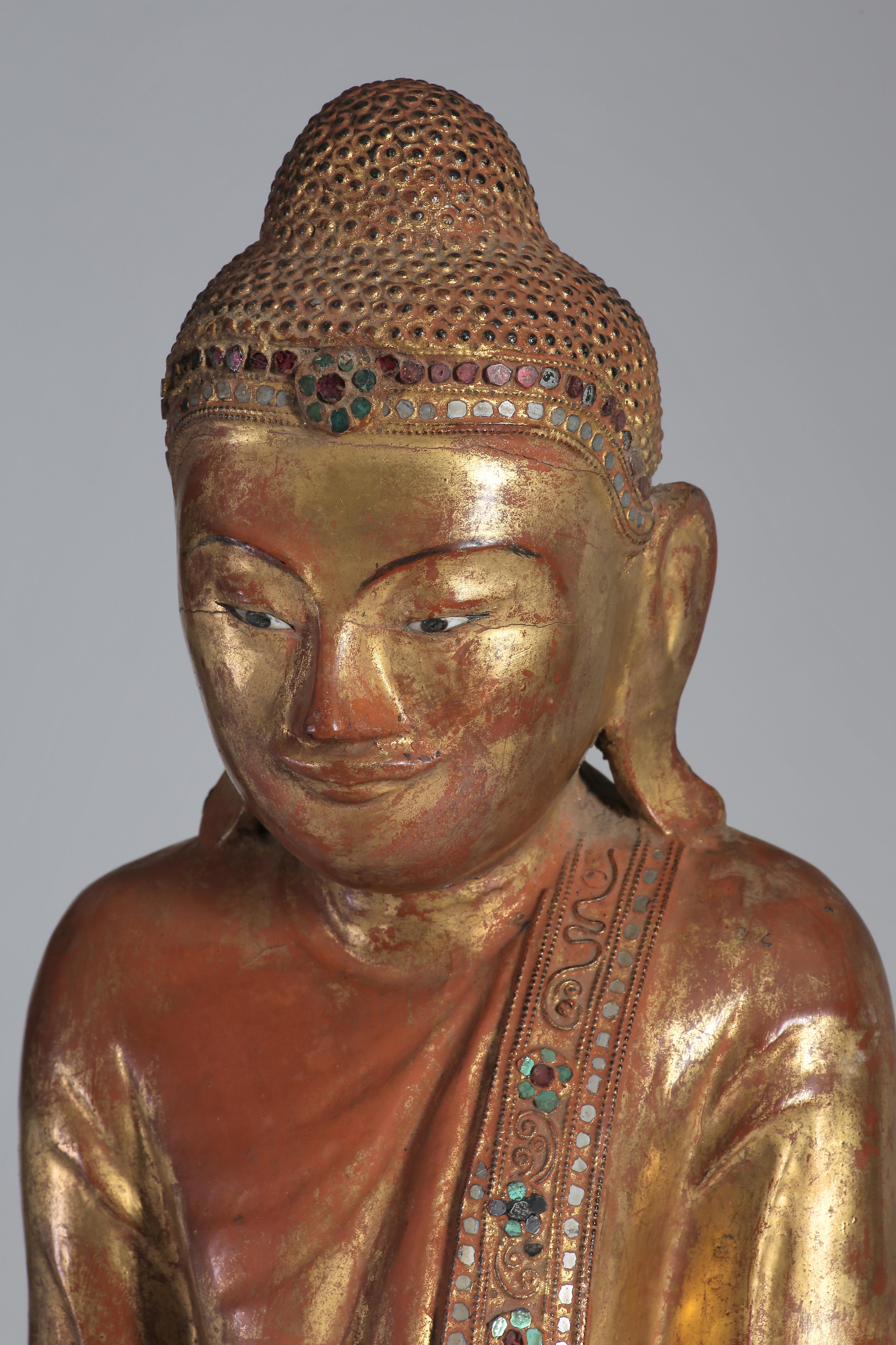 Antico Buddha in piedi dorato birmano, Mandalay, XIX secolo in vendita 4