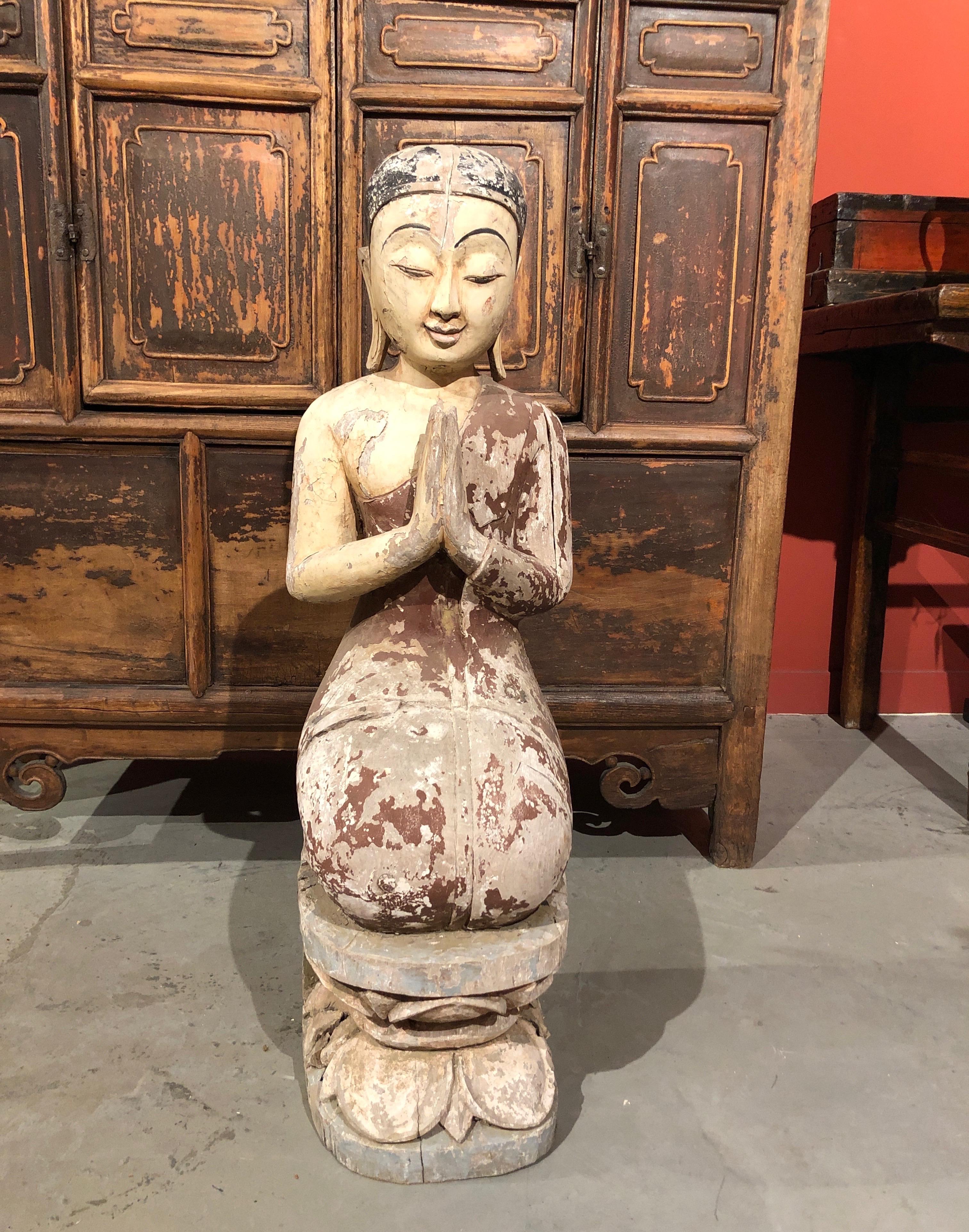 Antique Burmese Kneeling Monk Sculpture with Original Paint In Distressed Condition For Sale In New York, NY