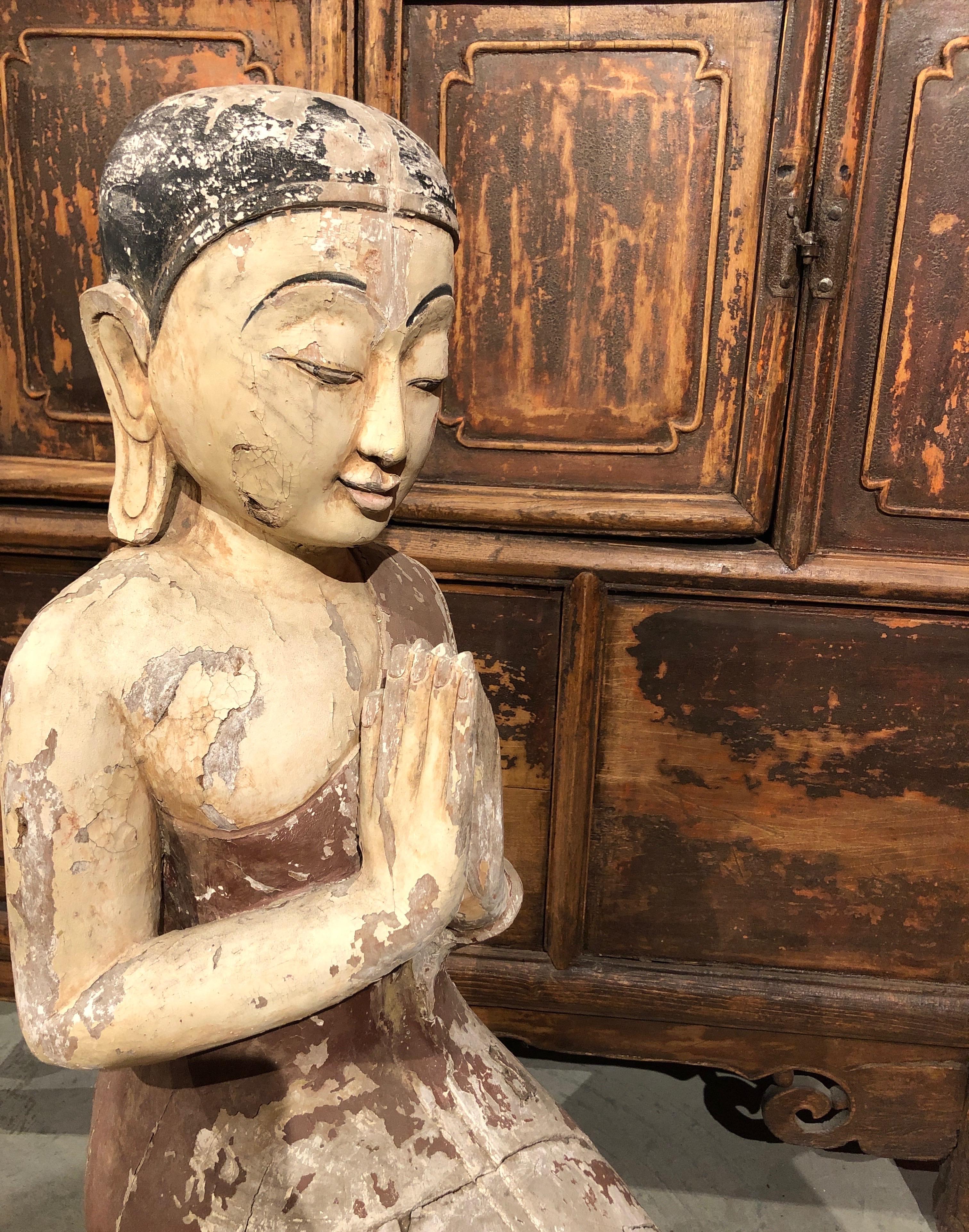 Antique Burmese Kneeling Monk Sculpture with Original Paint For Sale 1