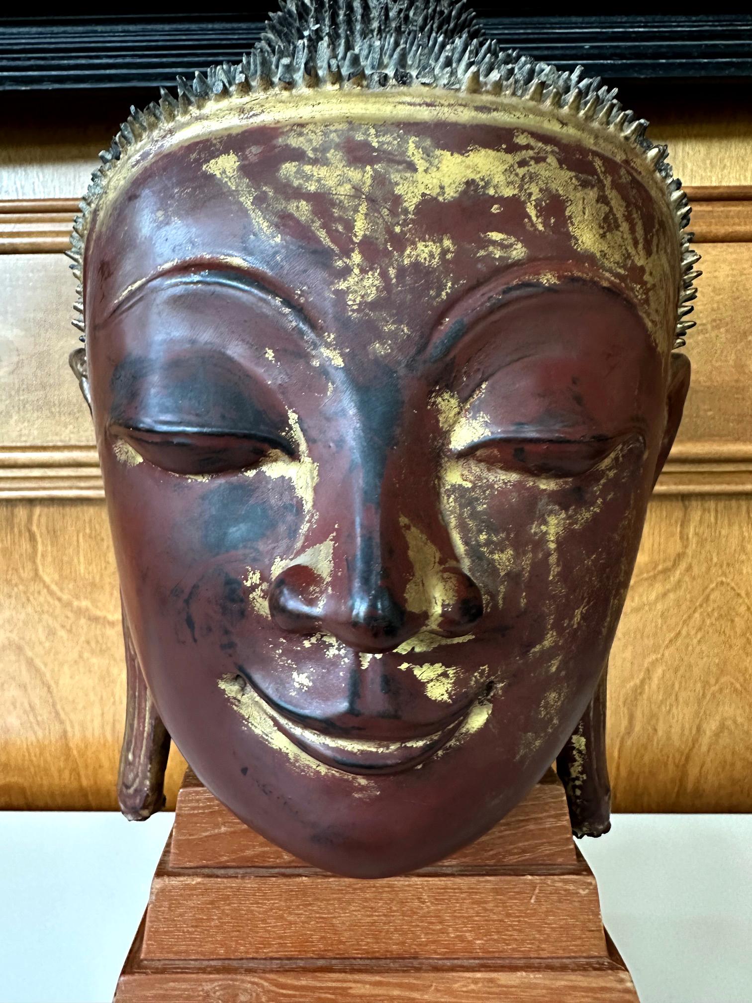 Antique Burmese Lacquer and Gilt Buddha Head Sculpture  For Sale 4