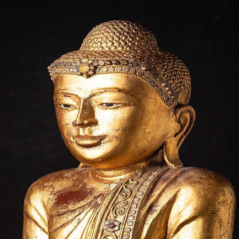 Antike burmesische Mandalay-Buddha-Statue aus Burma (Holz) im Angebot