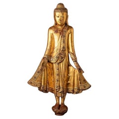 Antike burmesische Mandalay-Buddha-Statue aus Birma