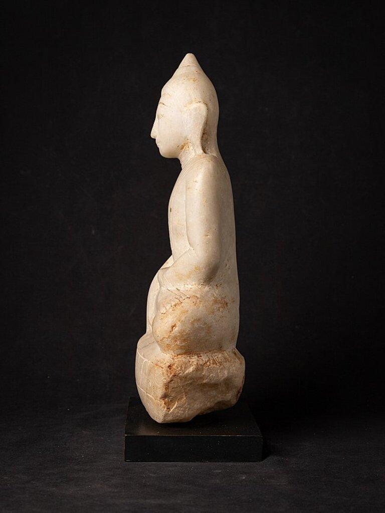 Antique Burmese Marble Shan Buddha from Burma Original Buddhas In Good Condition For Sale In DEVENTER, NL