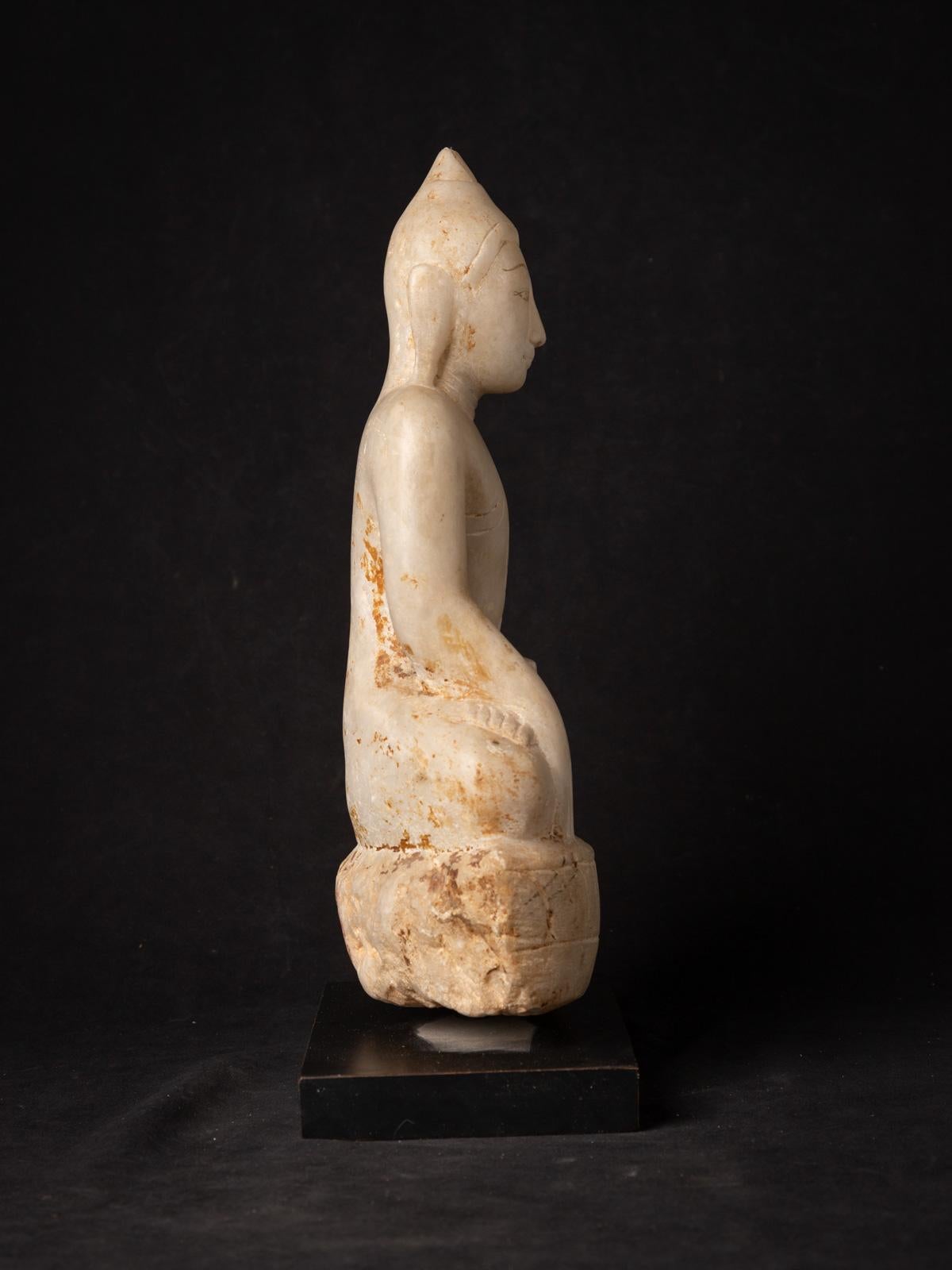 Ancien Bouddha Shan en marbre de Birmanie Bouddhas originaux en vente 1