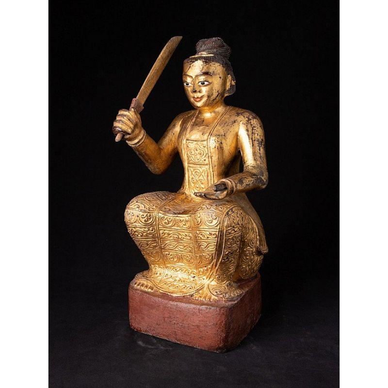 Material: wood
Measures: 45,8 cm high 
18,5 cm wide and 18,7 cm deep
Weight: 5.7 kgs
Gilded with 24 krt. gold
Originating from Burma
19th century
With inlayed eyes.

   