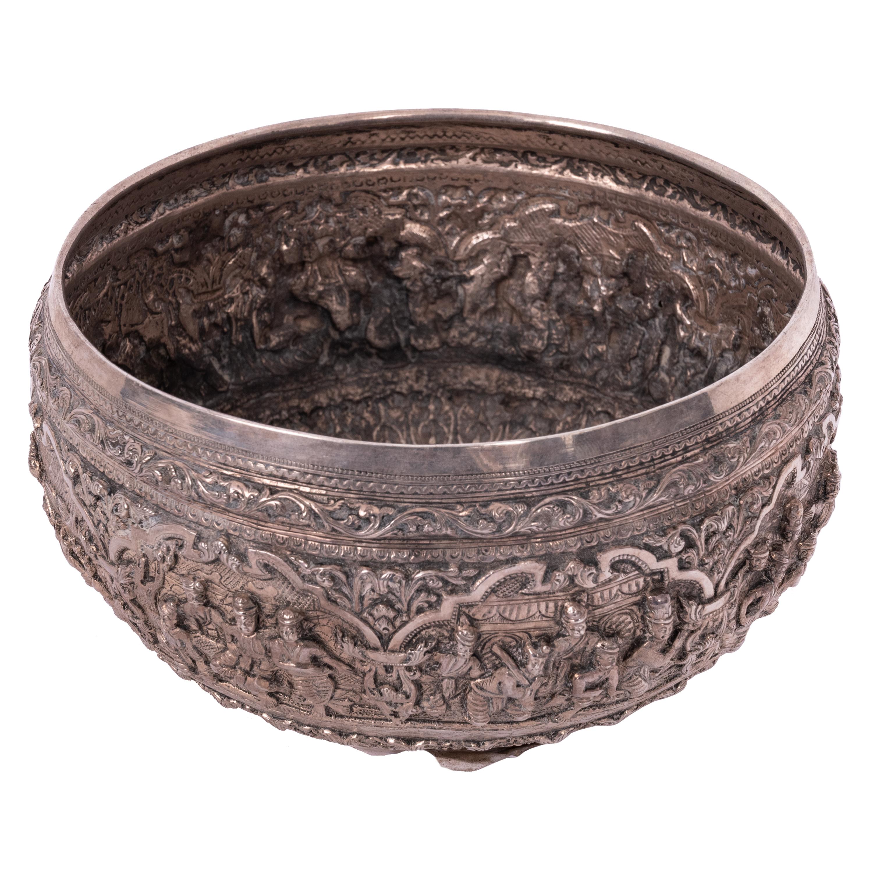 Repoussé Antique Burmese Repousse Silver Buddhist Thabeik Offering Bowl Guanyin Mark 1890 For Sale