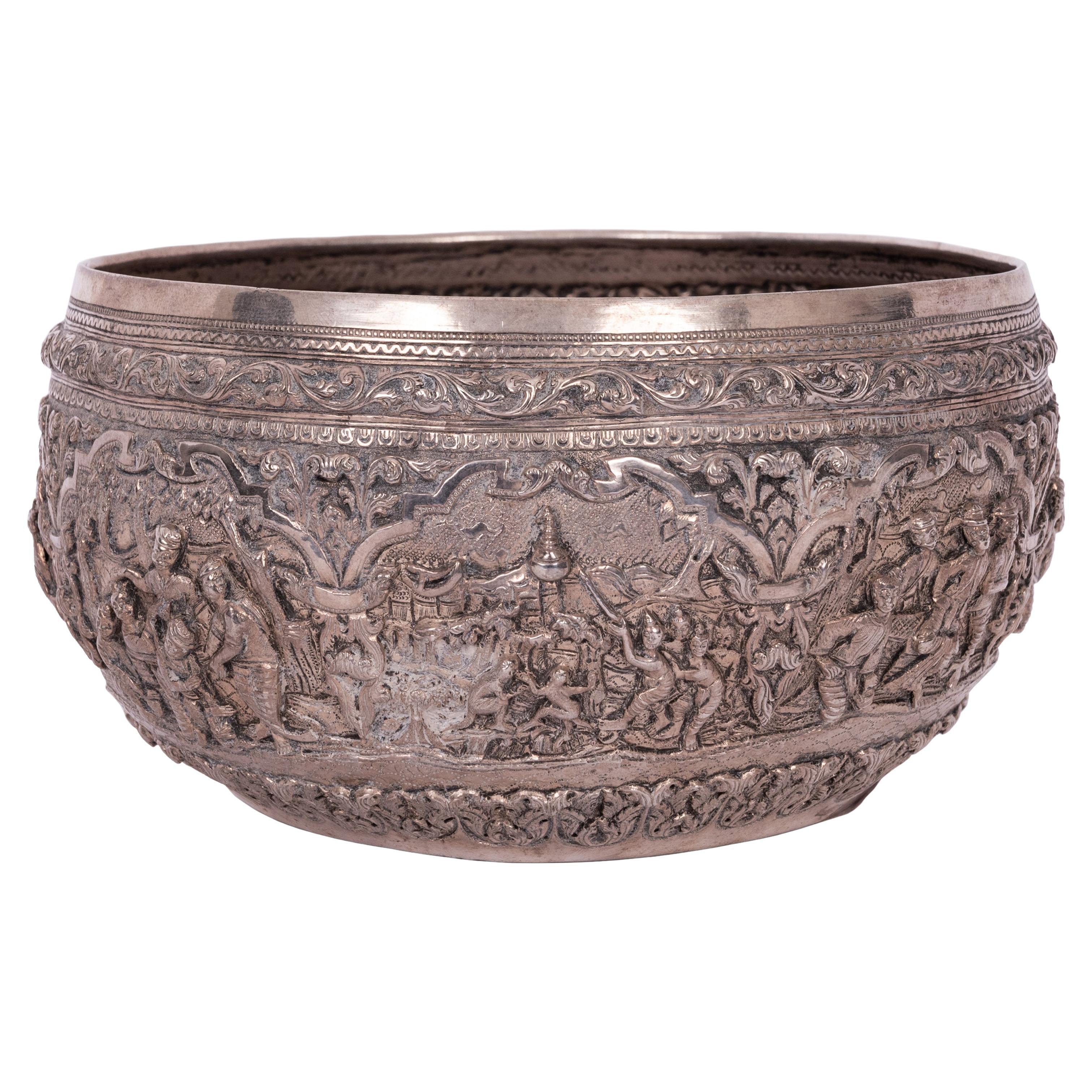 Antique Burmese Repousse Silver Buddhist Thabeik Offering Bowl Guanyin Mark 1890 In Good Condition For Sale In Portland, OR